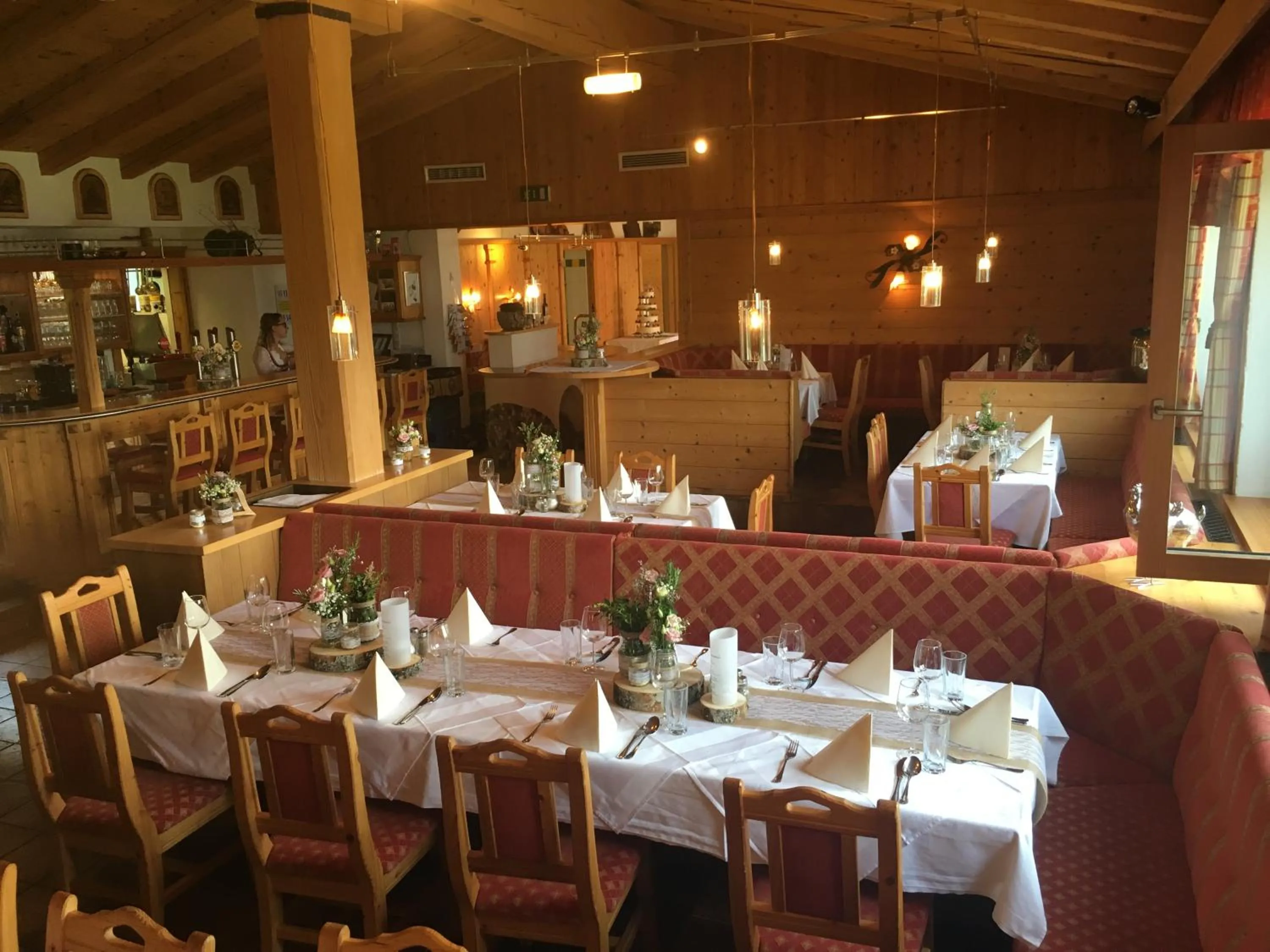 Restaurant/places to eat in Zistelberghof