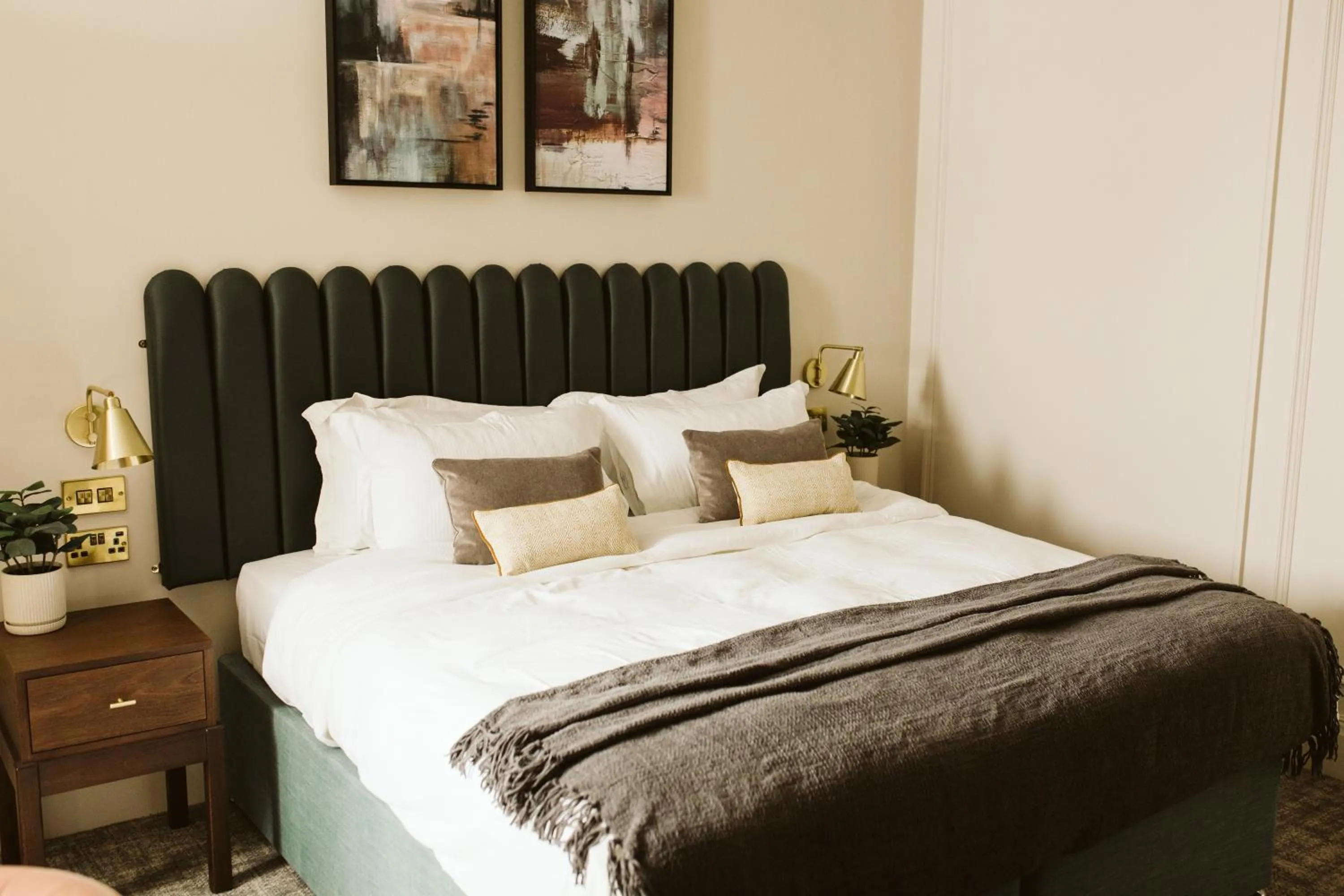 Bed in The Hillbrook Hotel & Spa - Sherborne