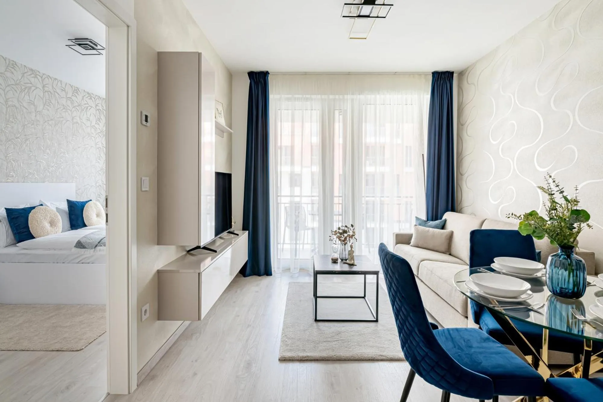 Communal lounge/ TV room, Bed in Spirit Apartments by FirstHost