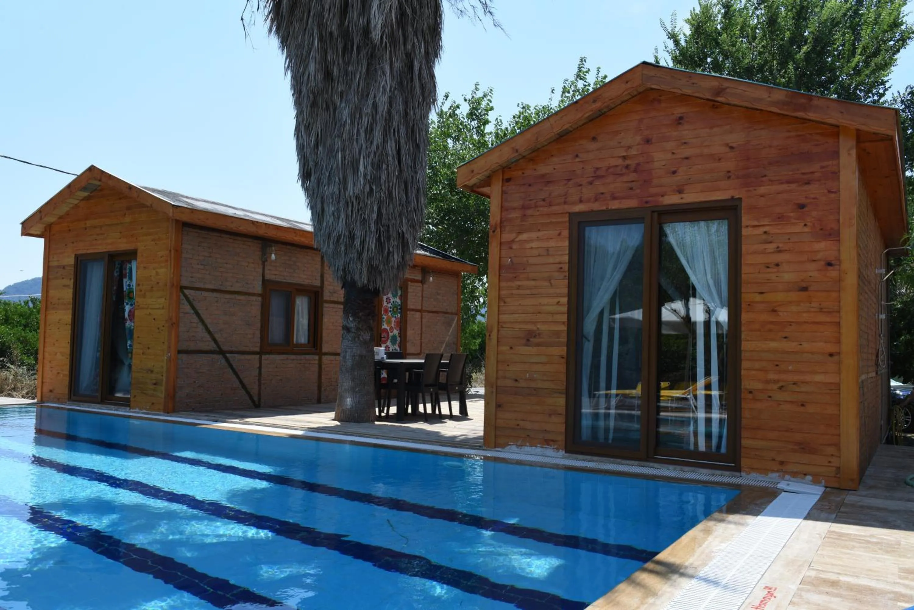 Swimming pool in Otantik Tas Ev