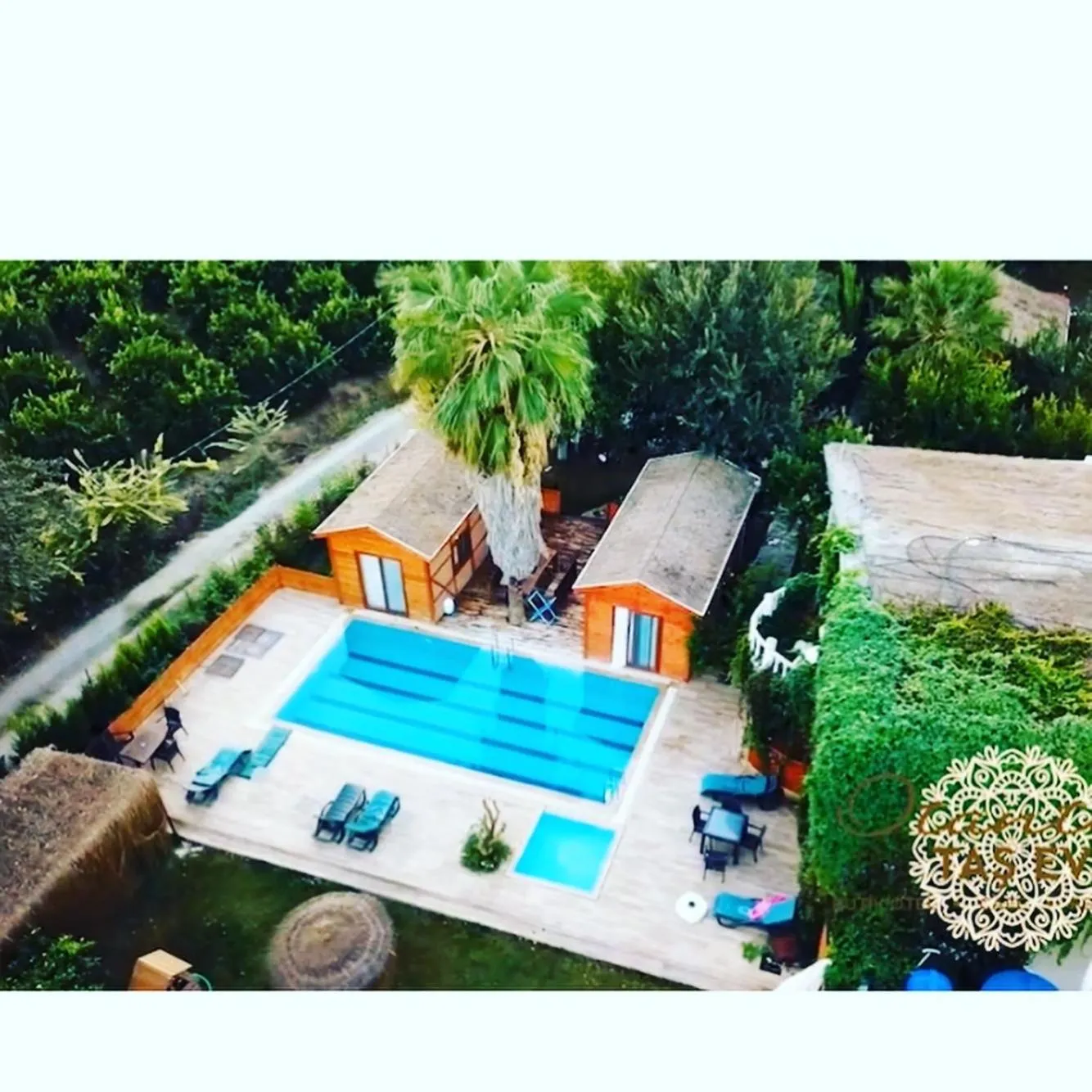 Swimming pool in Otantik Tas Ev