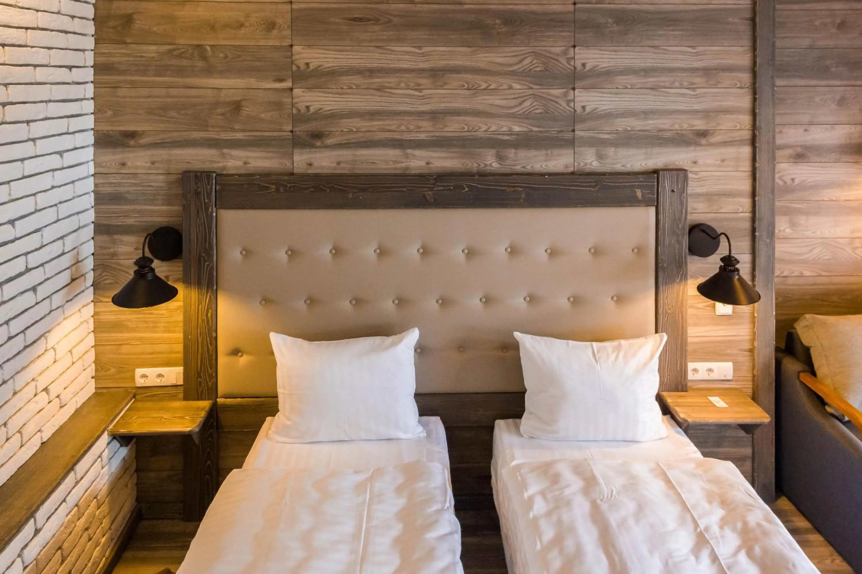 Photo of the whole room, Bed in Chalet CrepDeChine Hotel