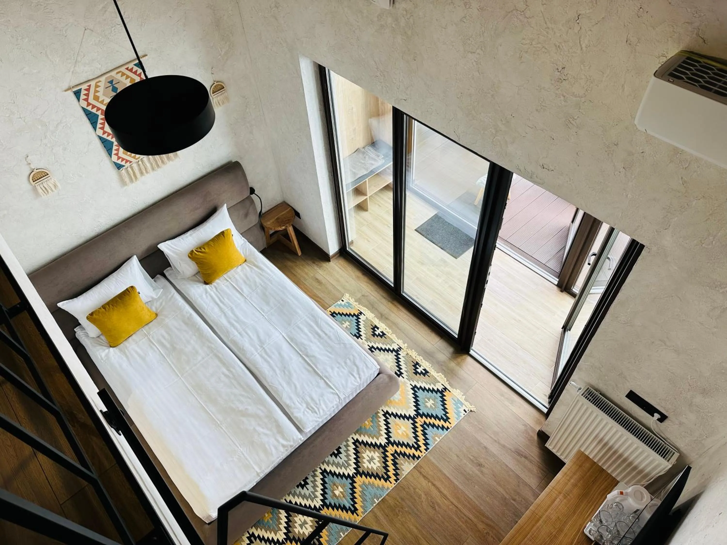 Bed in Chalet CrepDeChine Hotel