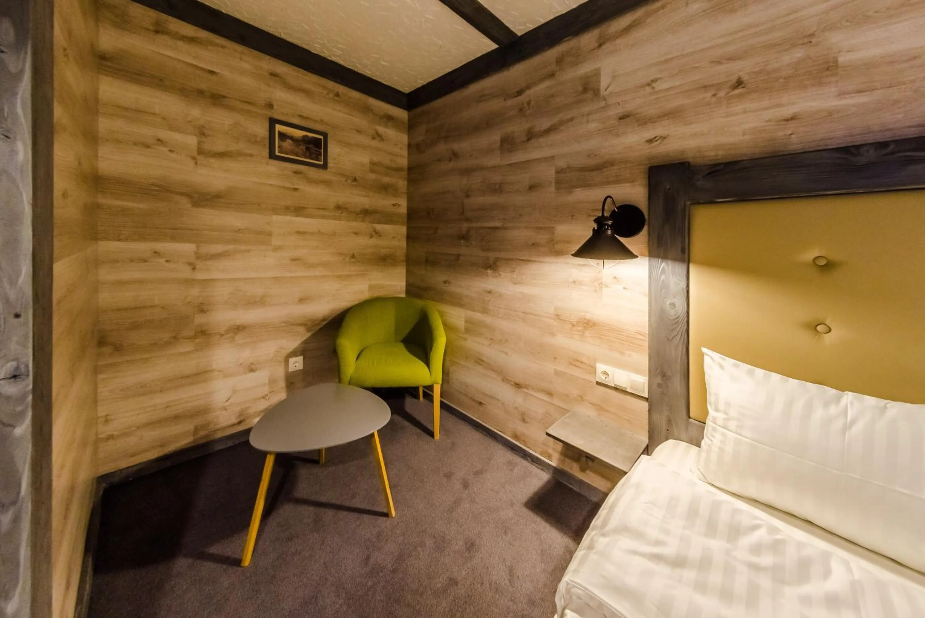 Photo of the whole room, Bed in Chalet CrepDeChine Hotel