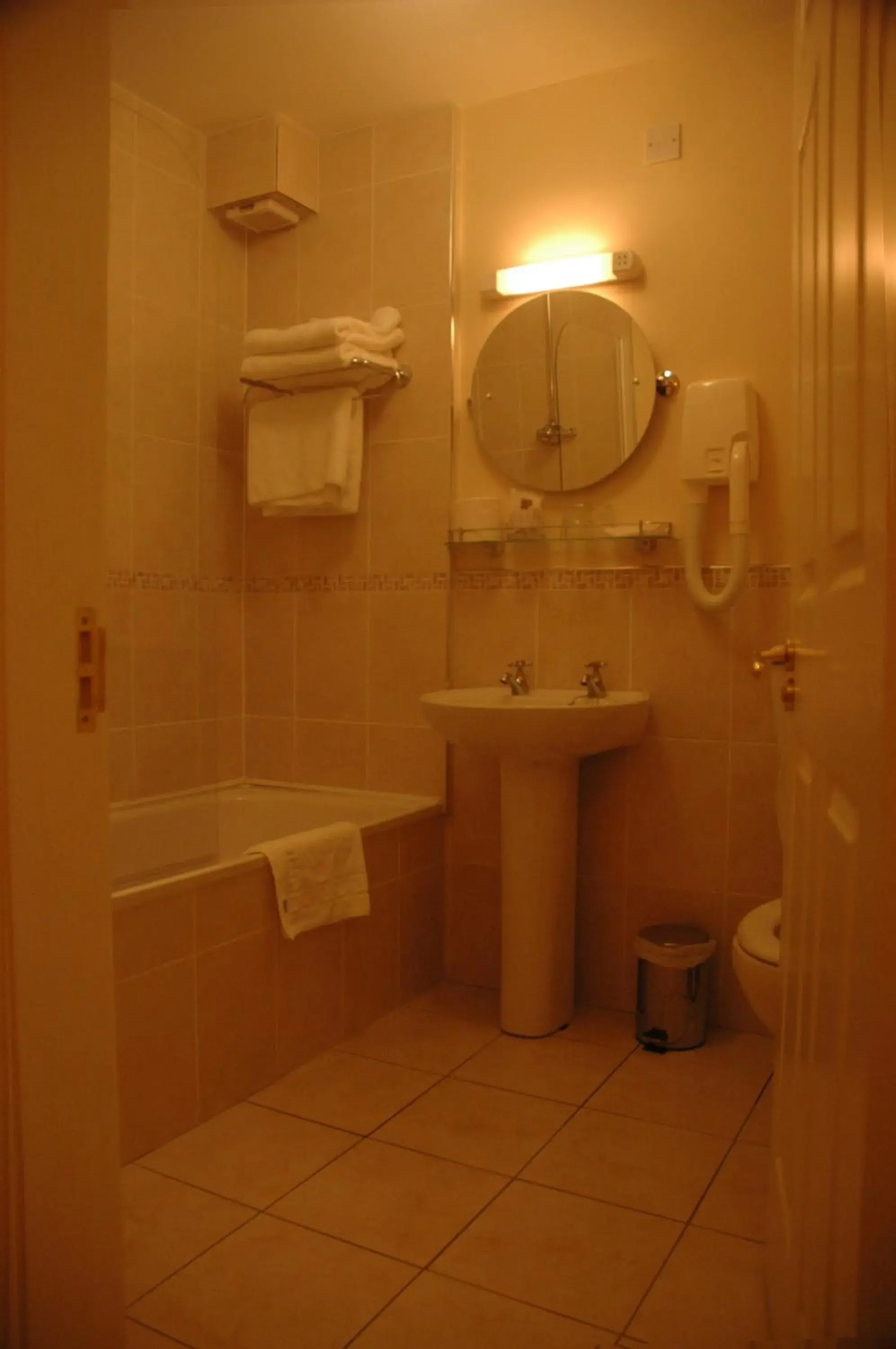 Twin Room in Fanad House Twin Room in Fanad House