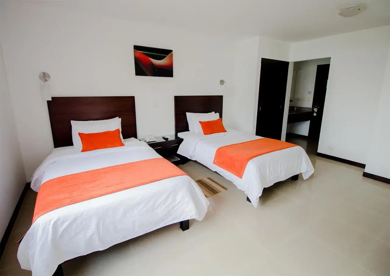 Hotel Pinares Plaza Hotel Pinares Plaza