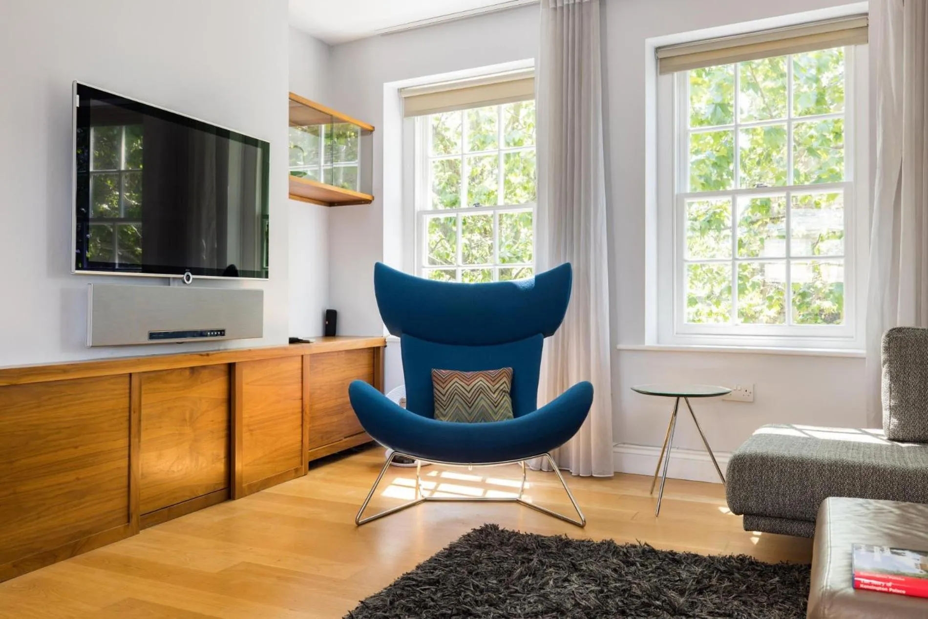London Is Yours - 2 Bedroom in Kensington
