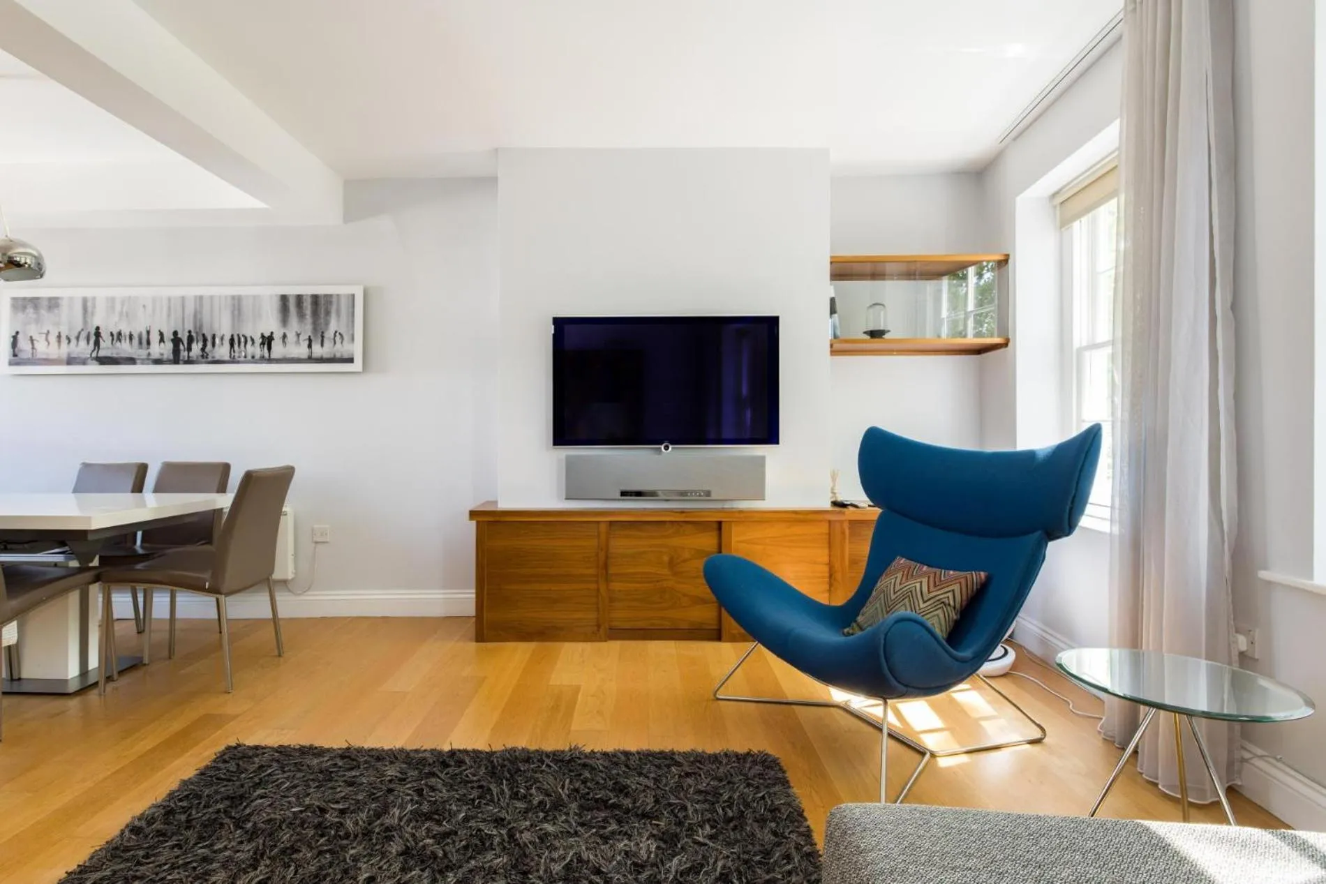 London Is Yours - 2 Bedroom in Kensington