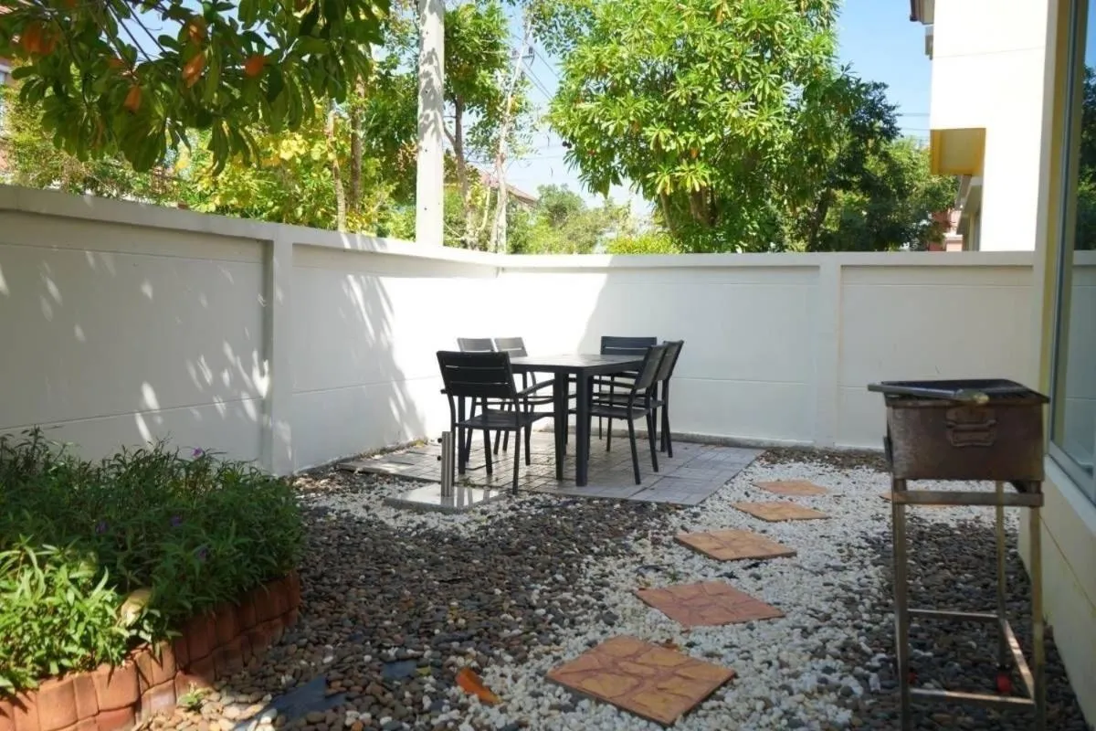 Garden in Castello Di Mare