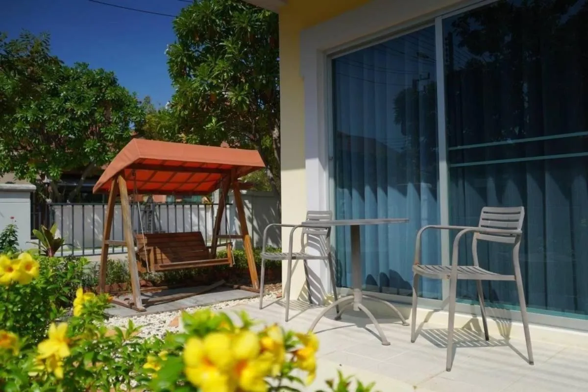 Garden in Castello Di Mare
