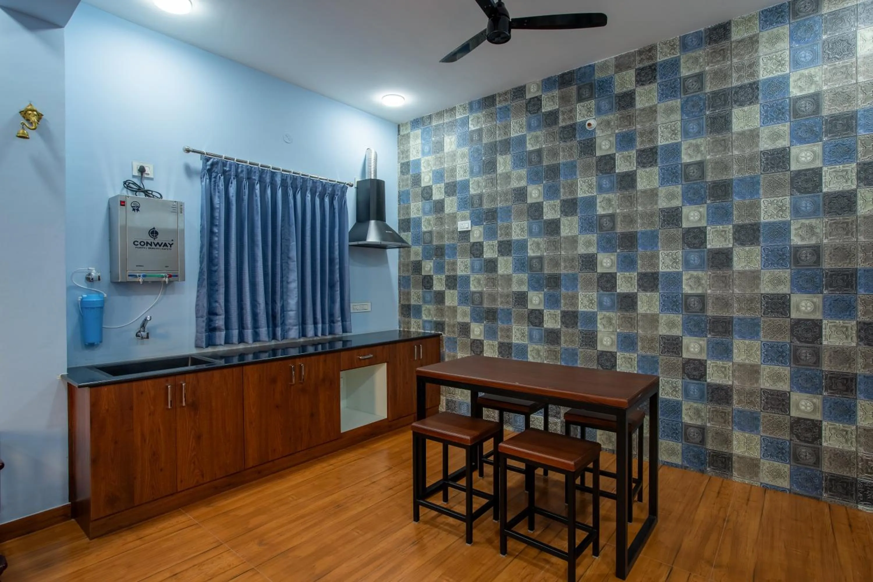 Dining area in MUGUNDAN 'S SMART STAY