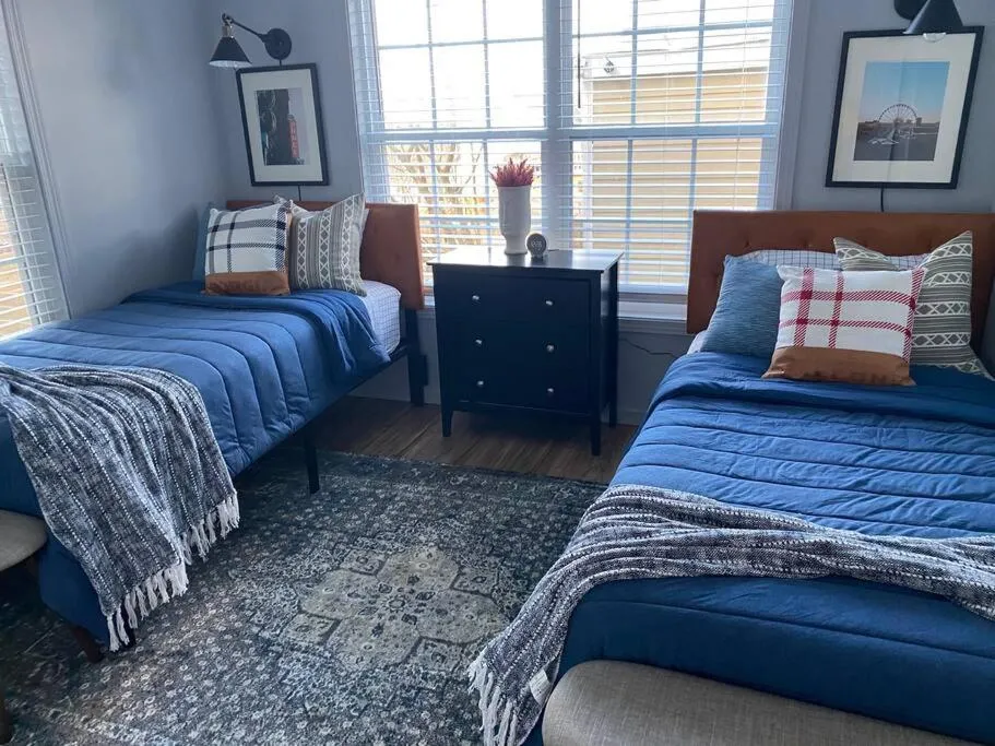 Entire Home Downtown ATL! Walk to GWCC and more!
