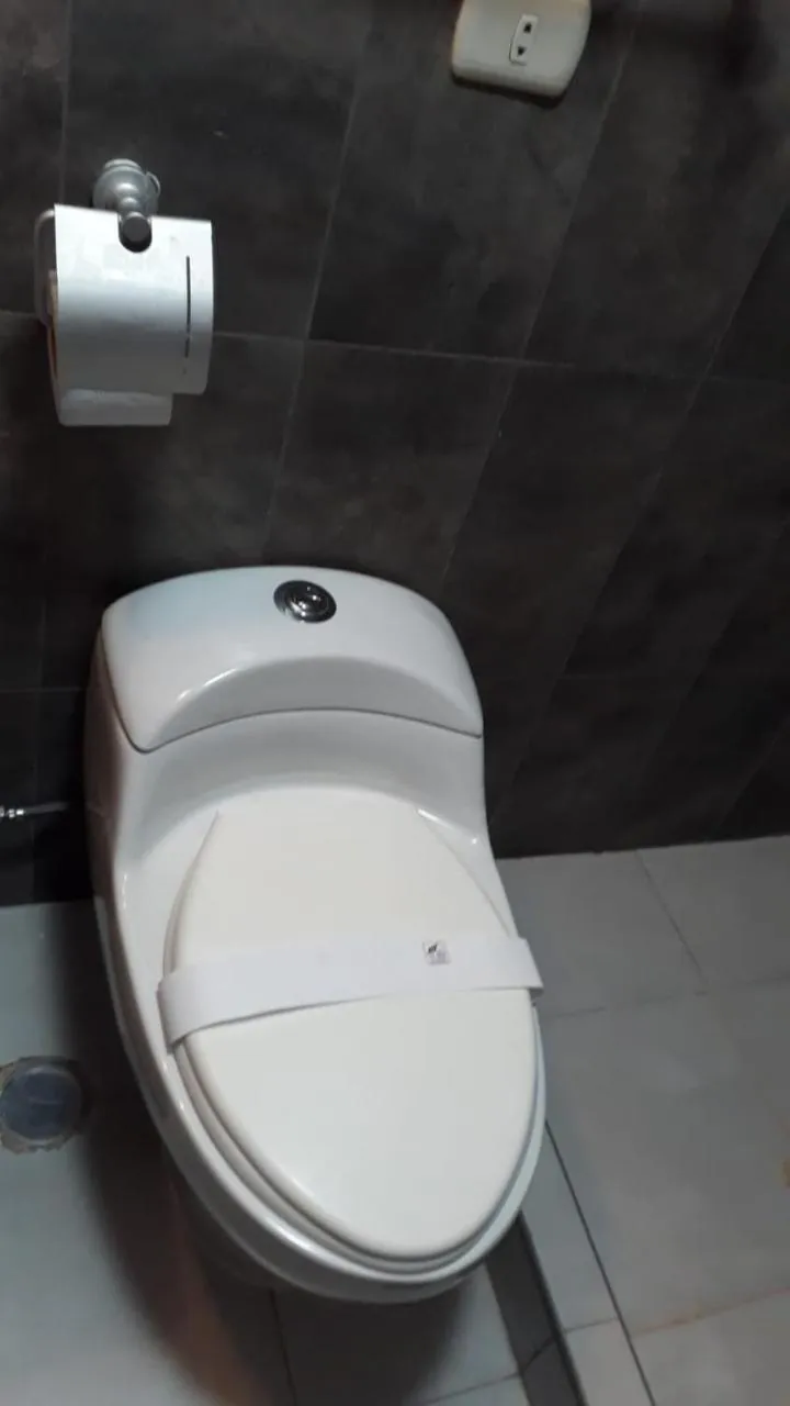 Bathroom in Cusco Bed and Breakfast