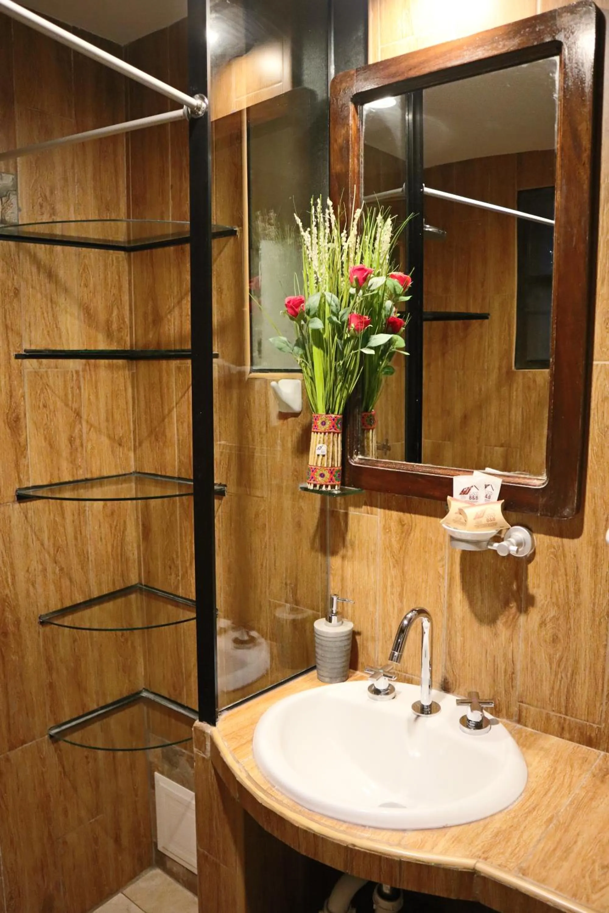 Bathroom in Cusco Bed and Breakfast