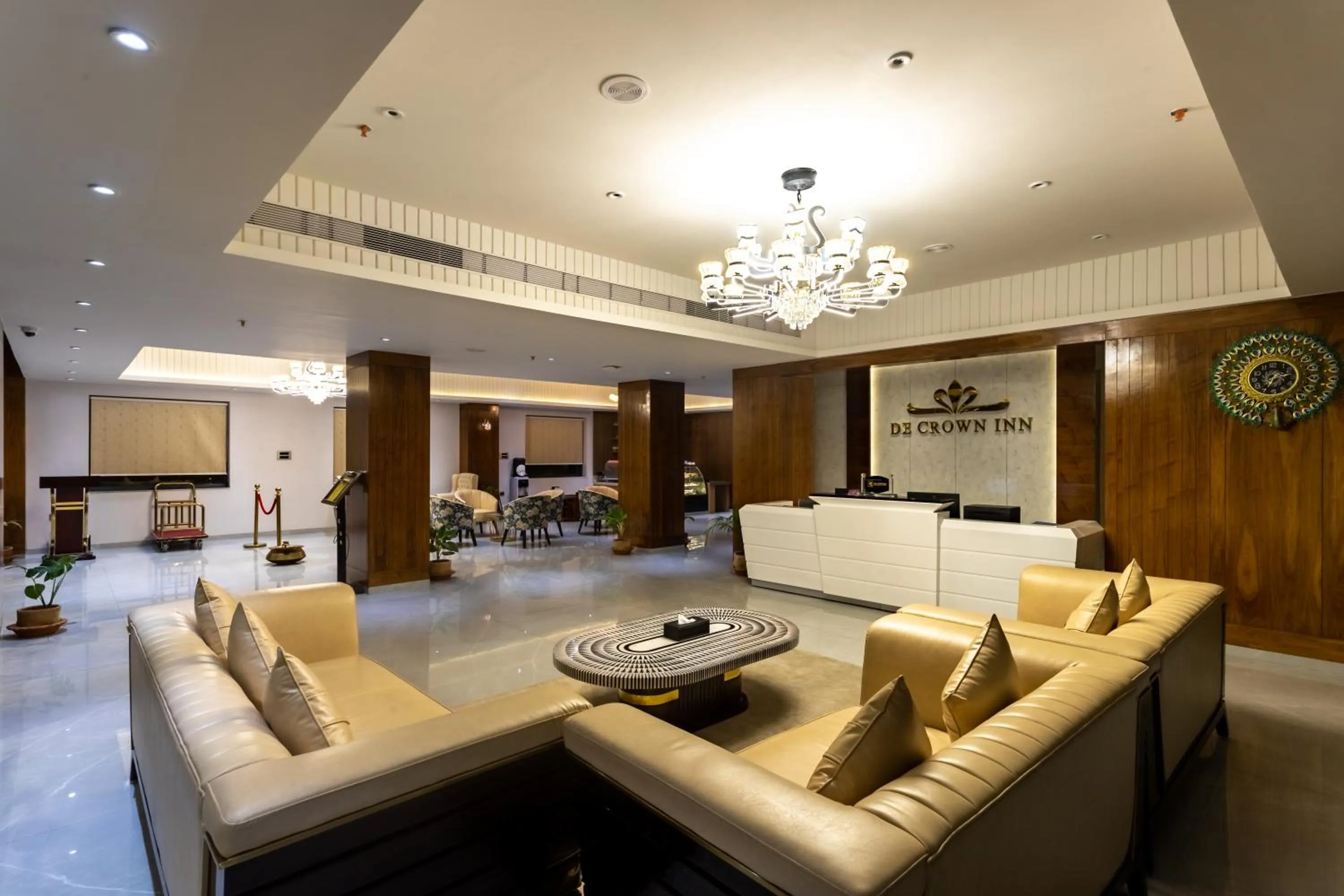 Lobby or reception in De Crown Inn