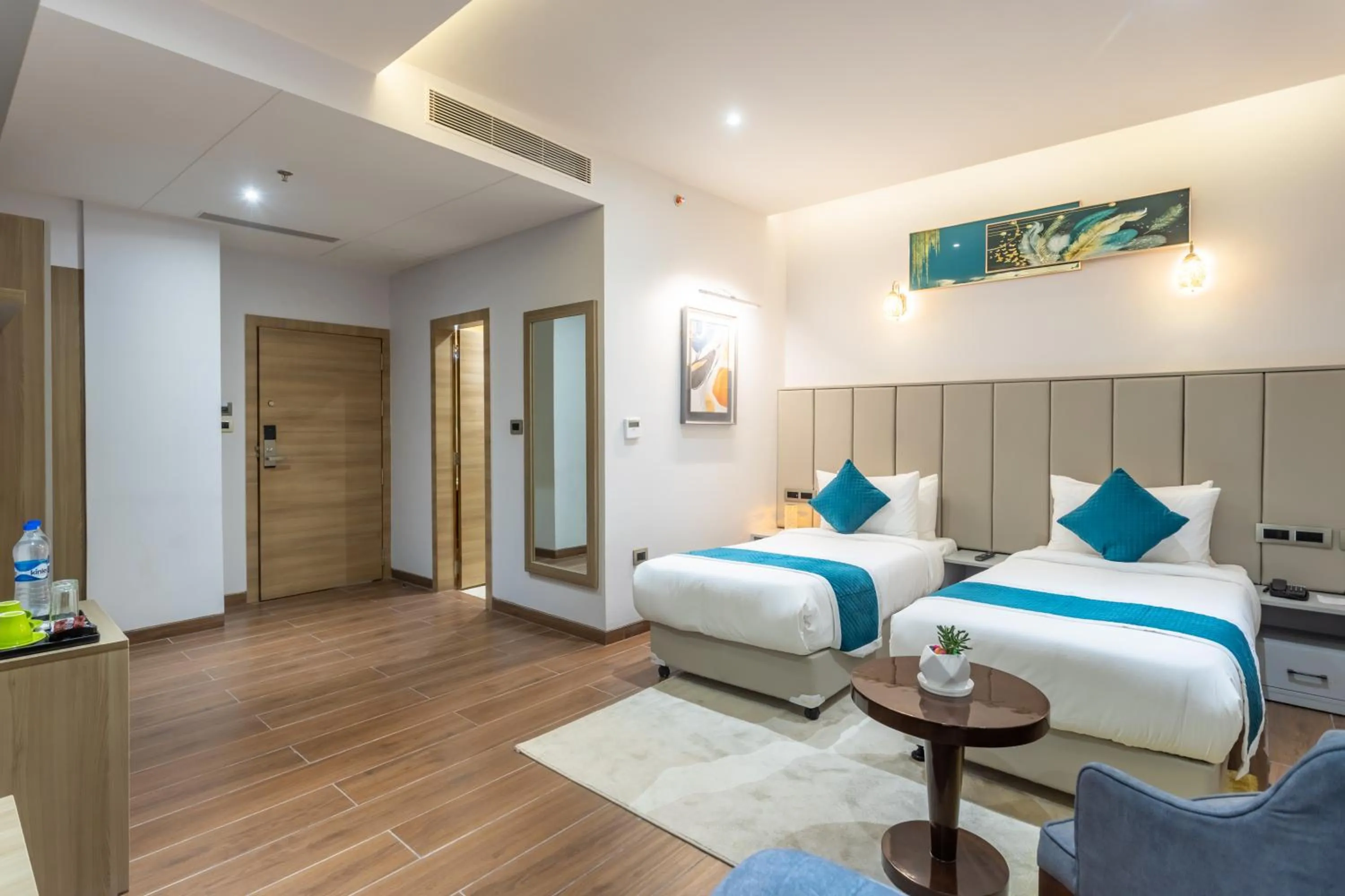 Bedroom, Bed in De Crown Inn