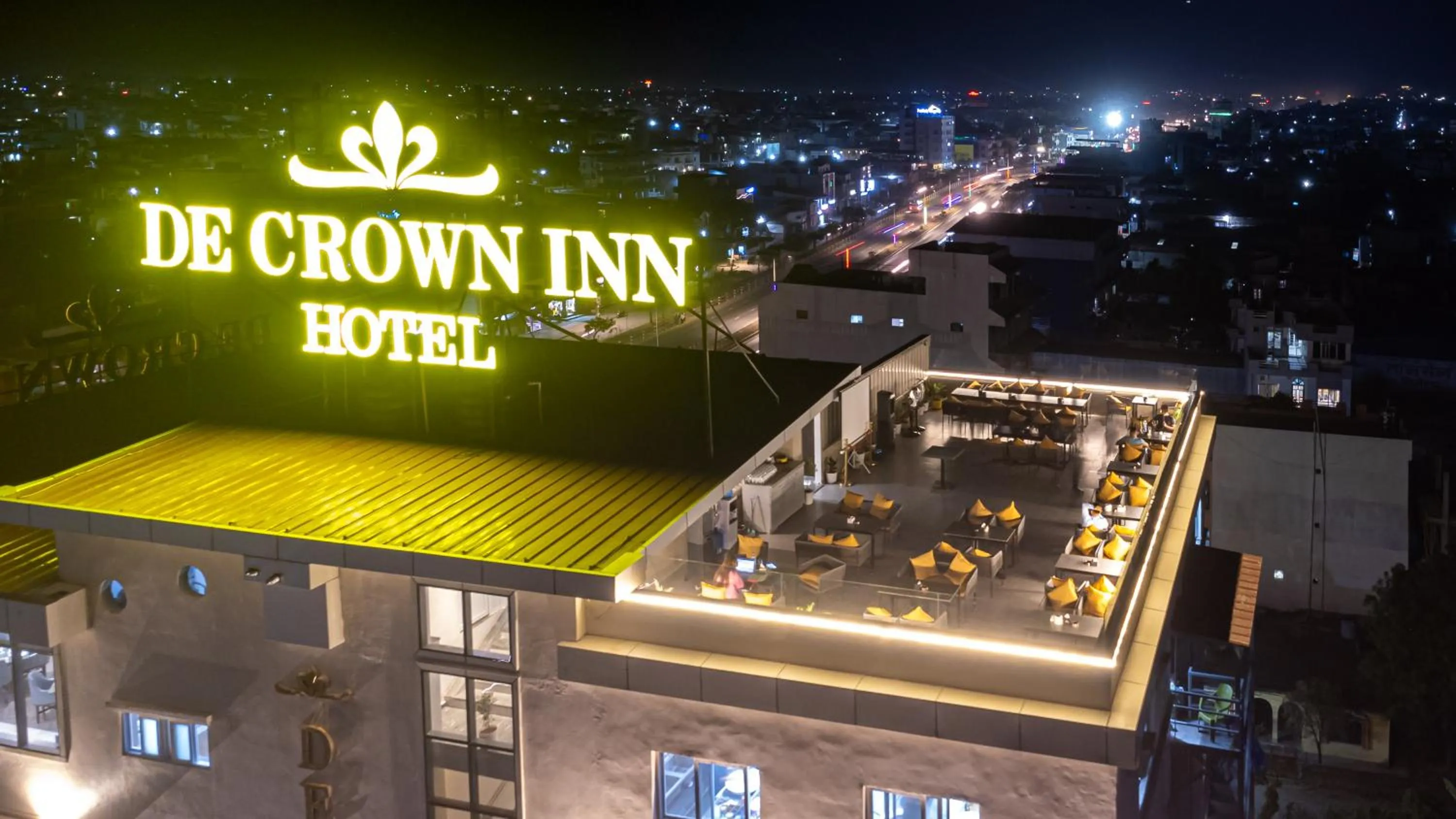 Property building in De Crown Inn