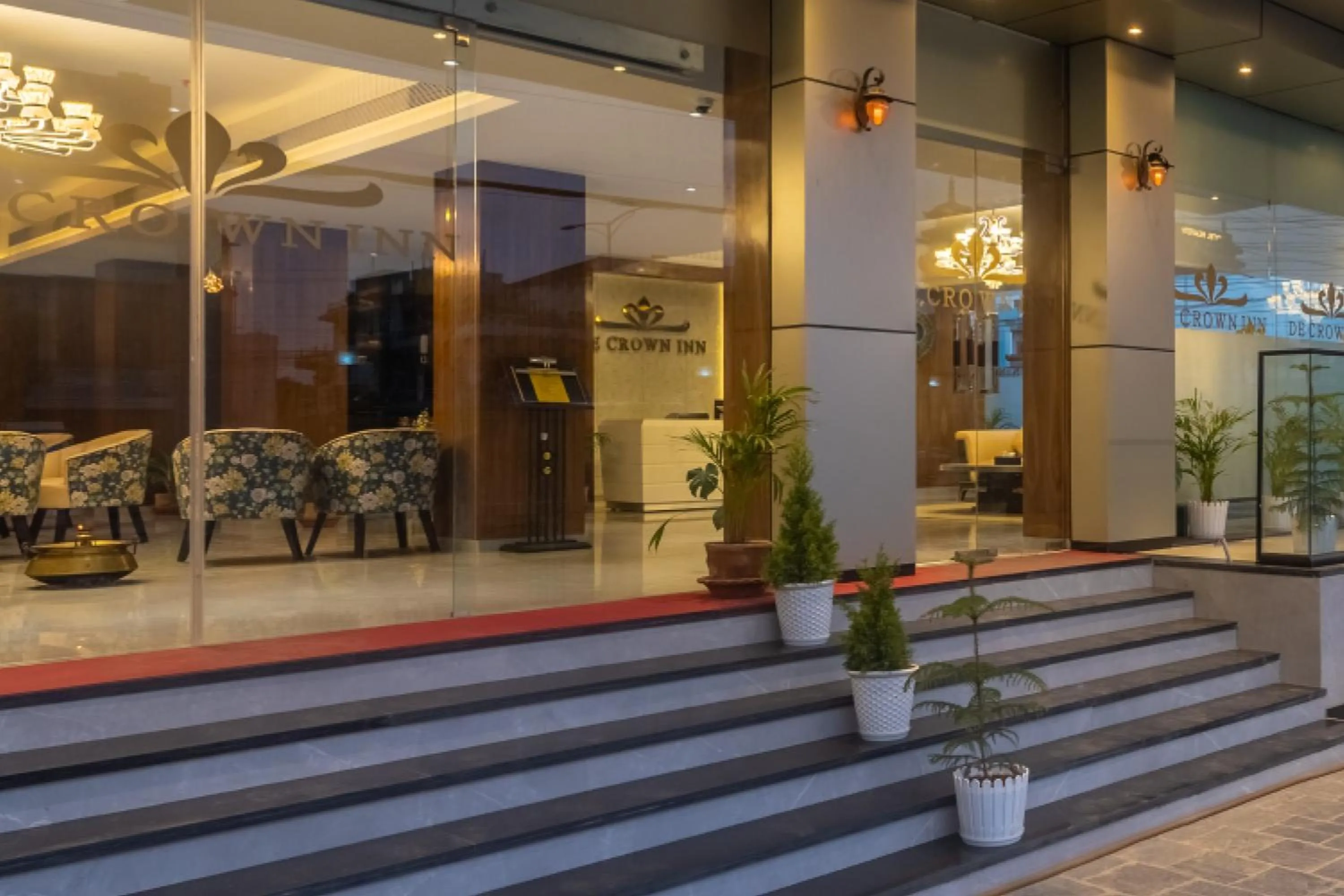 Property building in De Crown Inn