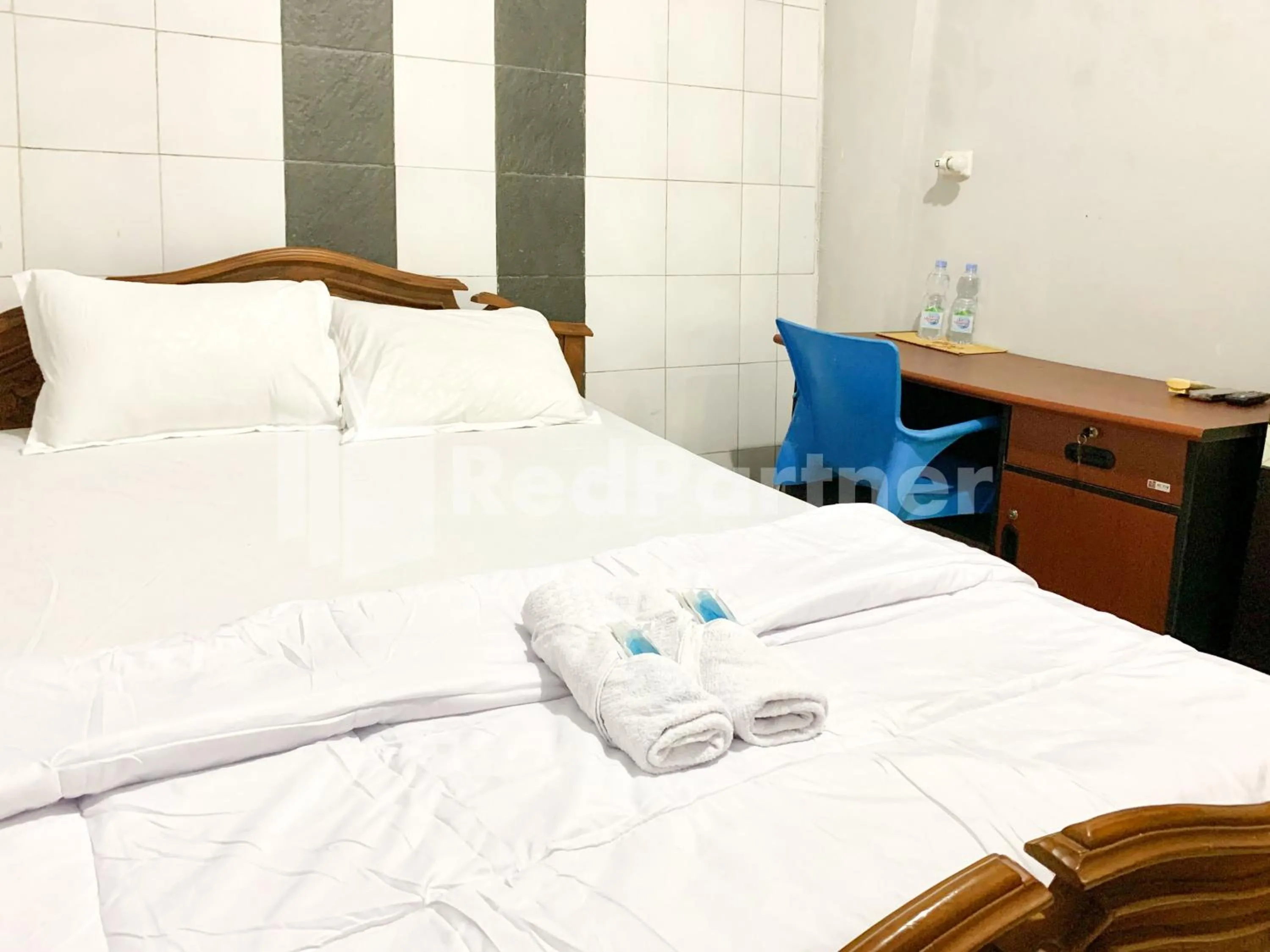 Bedroom, Bed in RedDoorz Syariah at De KostMarto UTY