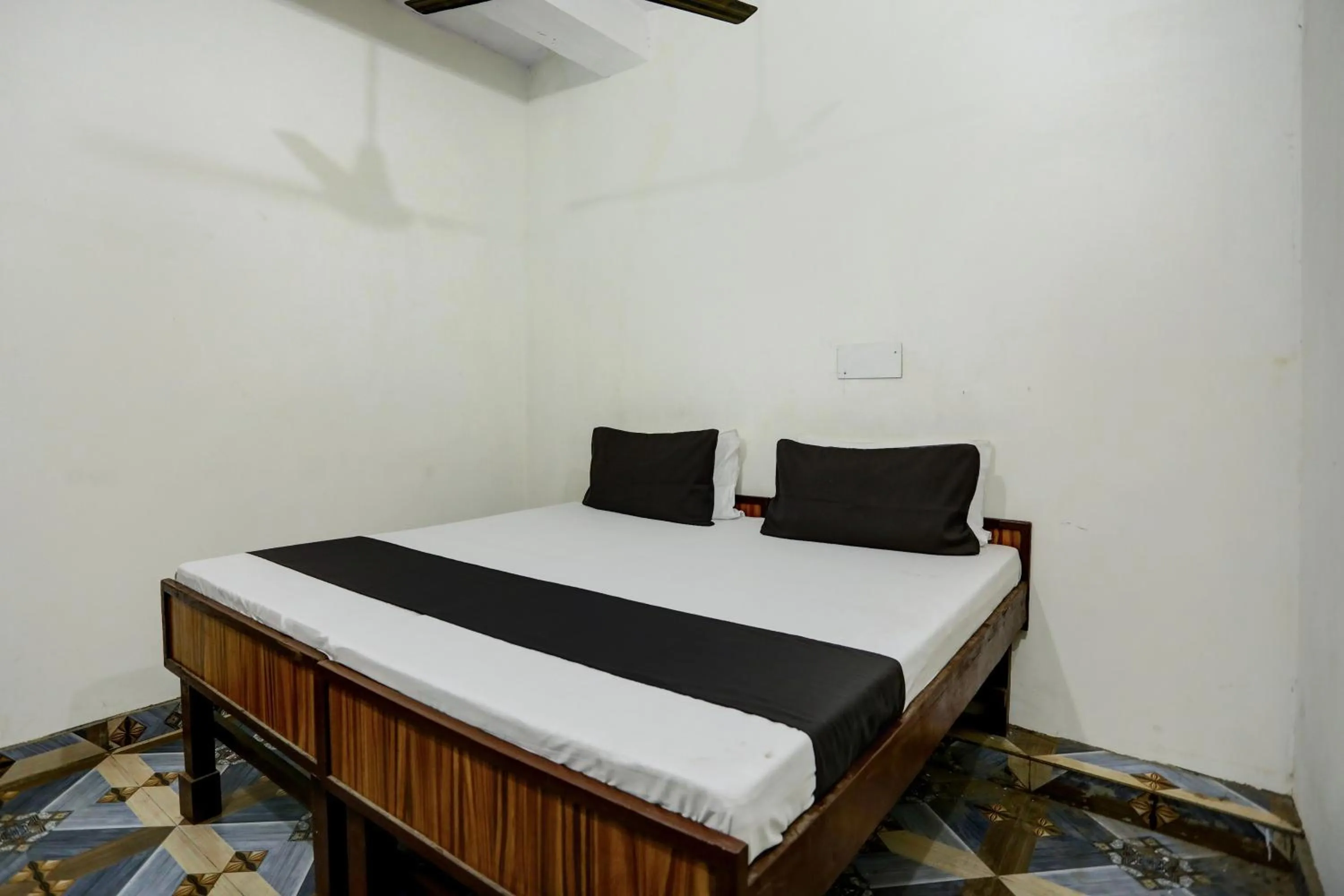 Bedroom, Bed in Hotel O by OYO Swagat