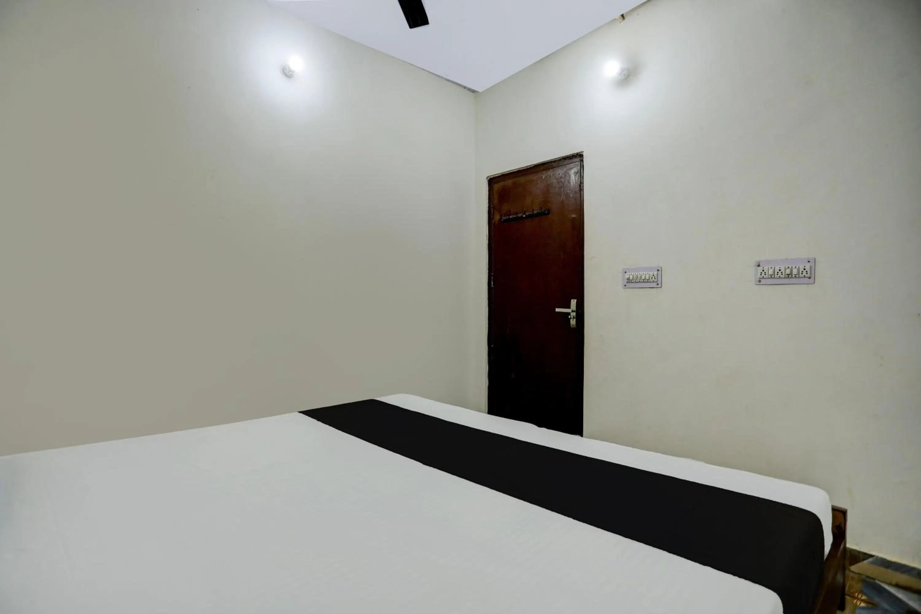 Bedroom, Bed in Hotel O by OYO Swagat