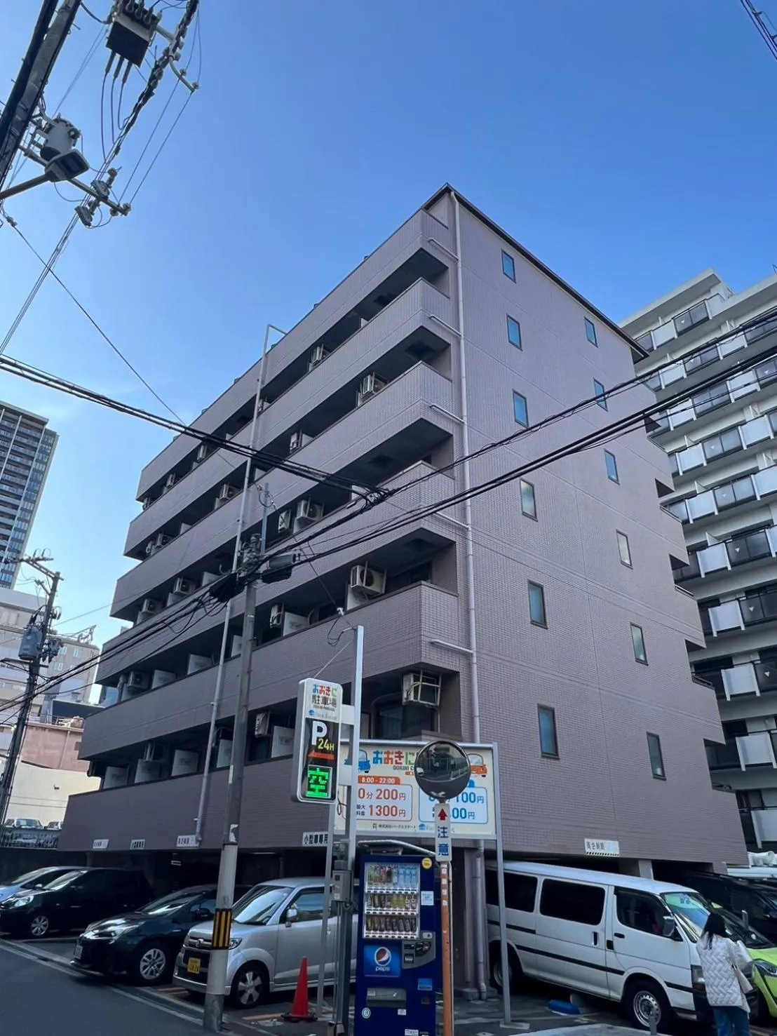 Property building in Sakura Sands Hotel Shinsaibashi