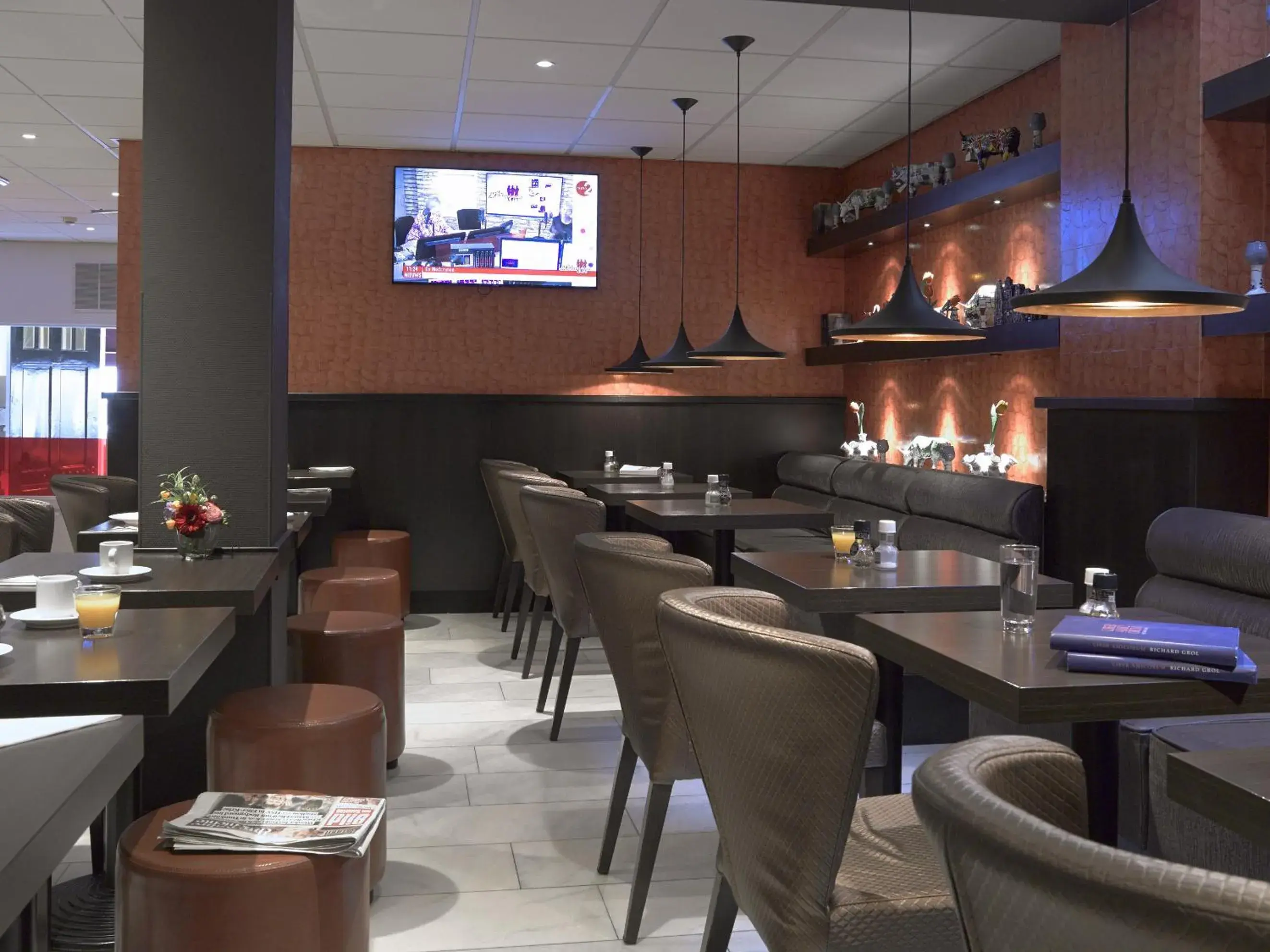 Restaurant/places to eat in Mozart Hotel Restaurant/places to eat in Mozart Hotel