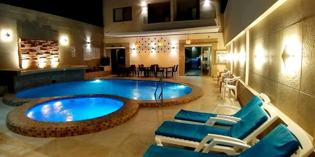 Hotel & Suites Domani