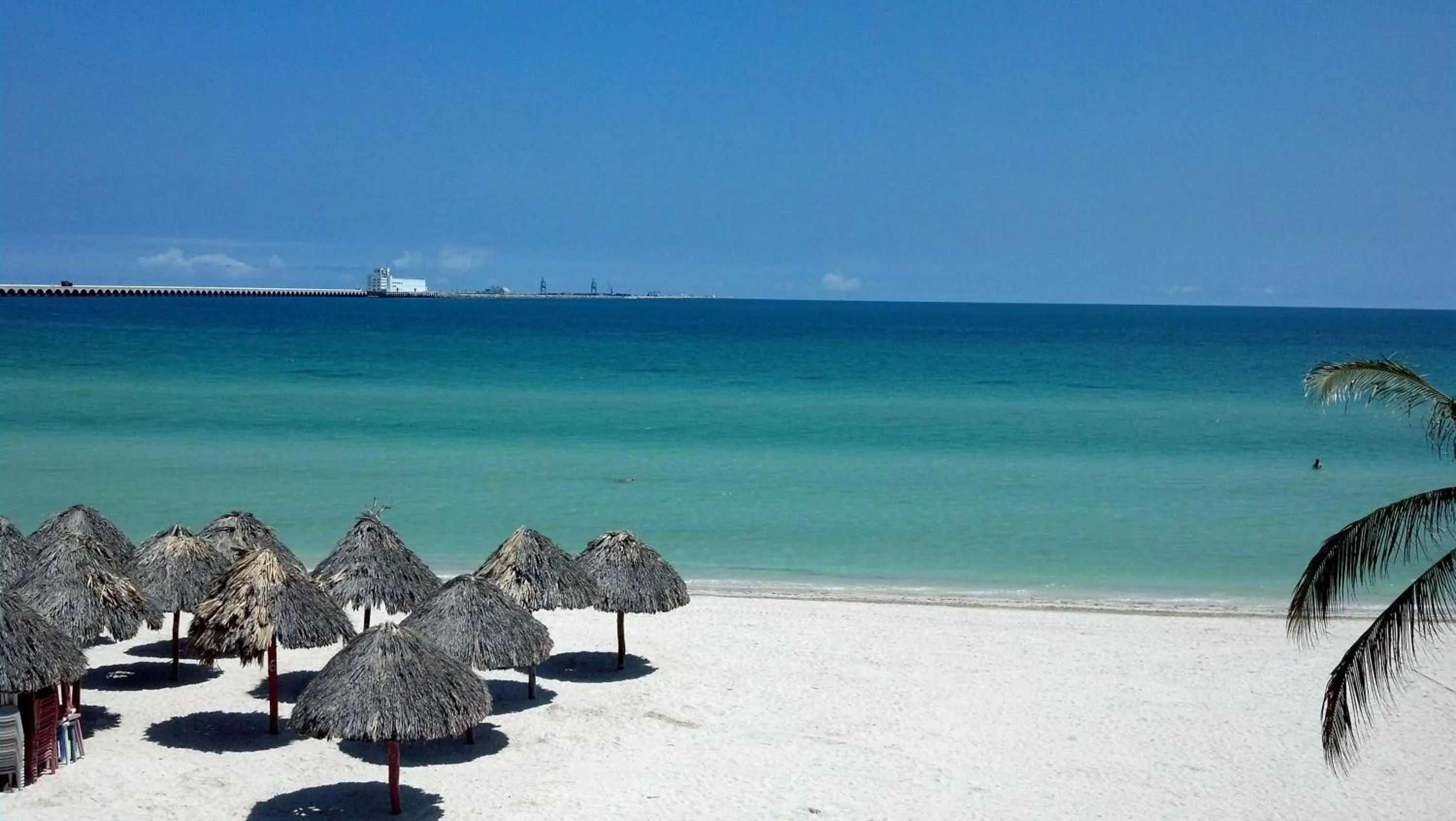 Day in Hotel & Suites Domani