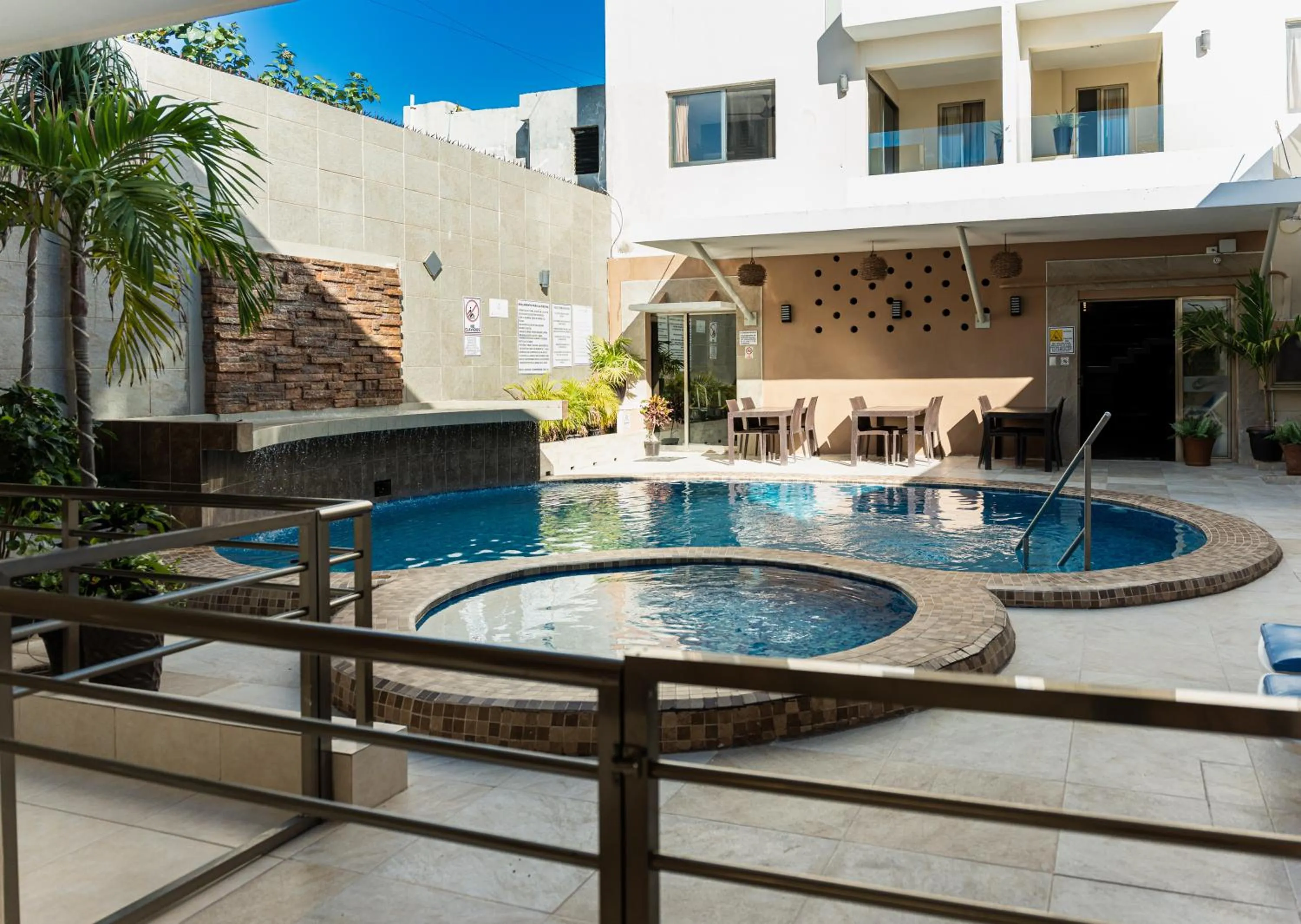 Swimming pool in Hotel & Suites Domani