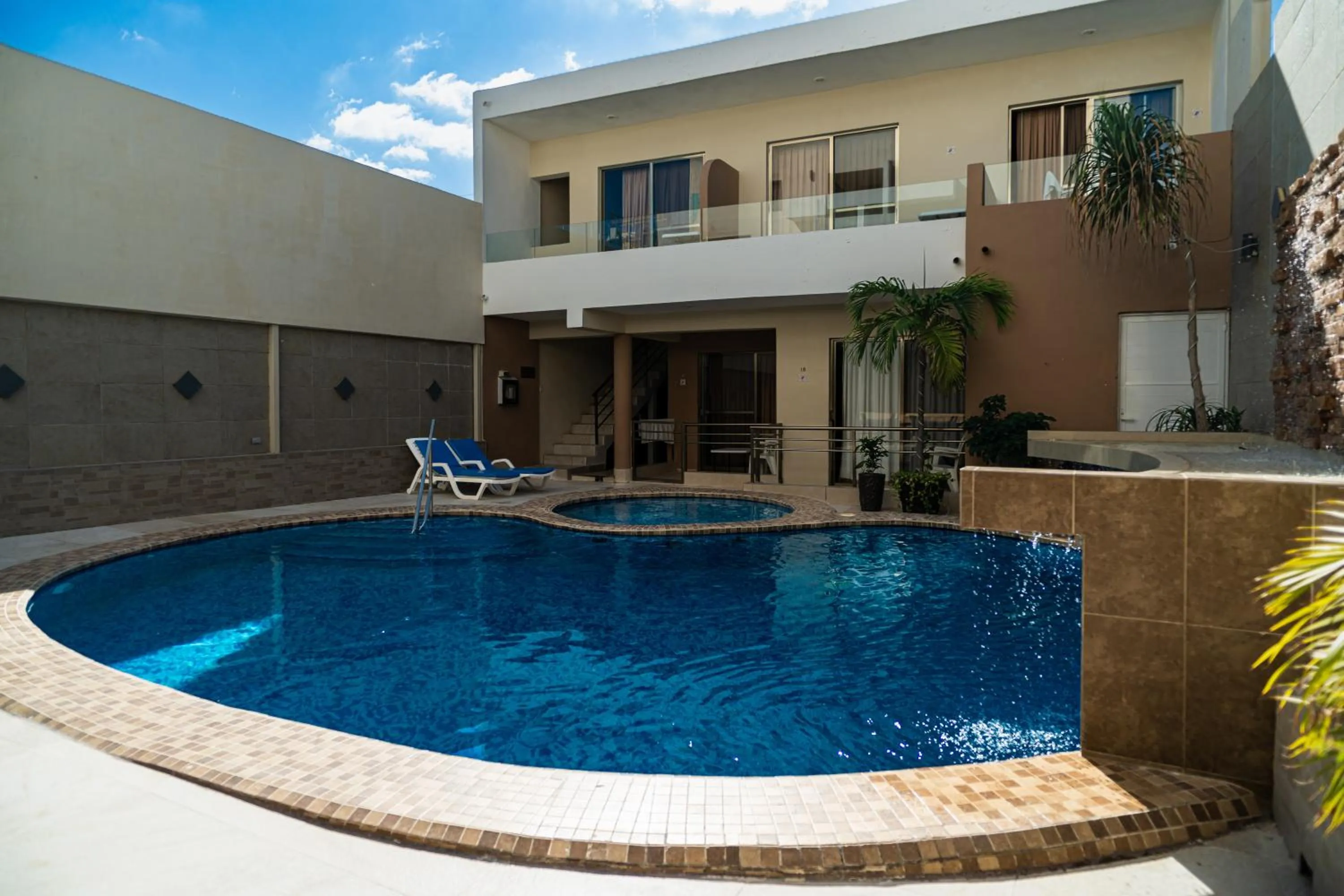 Swimming pool in Hotel & Suites Domani