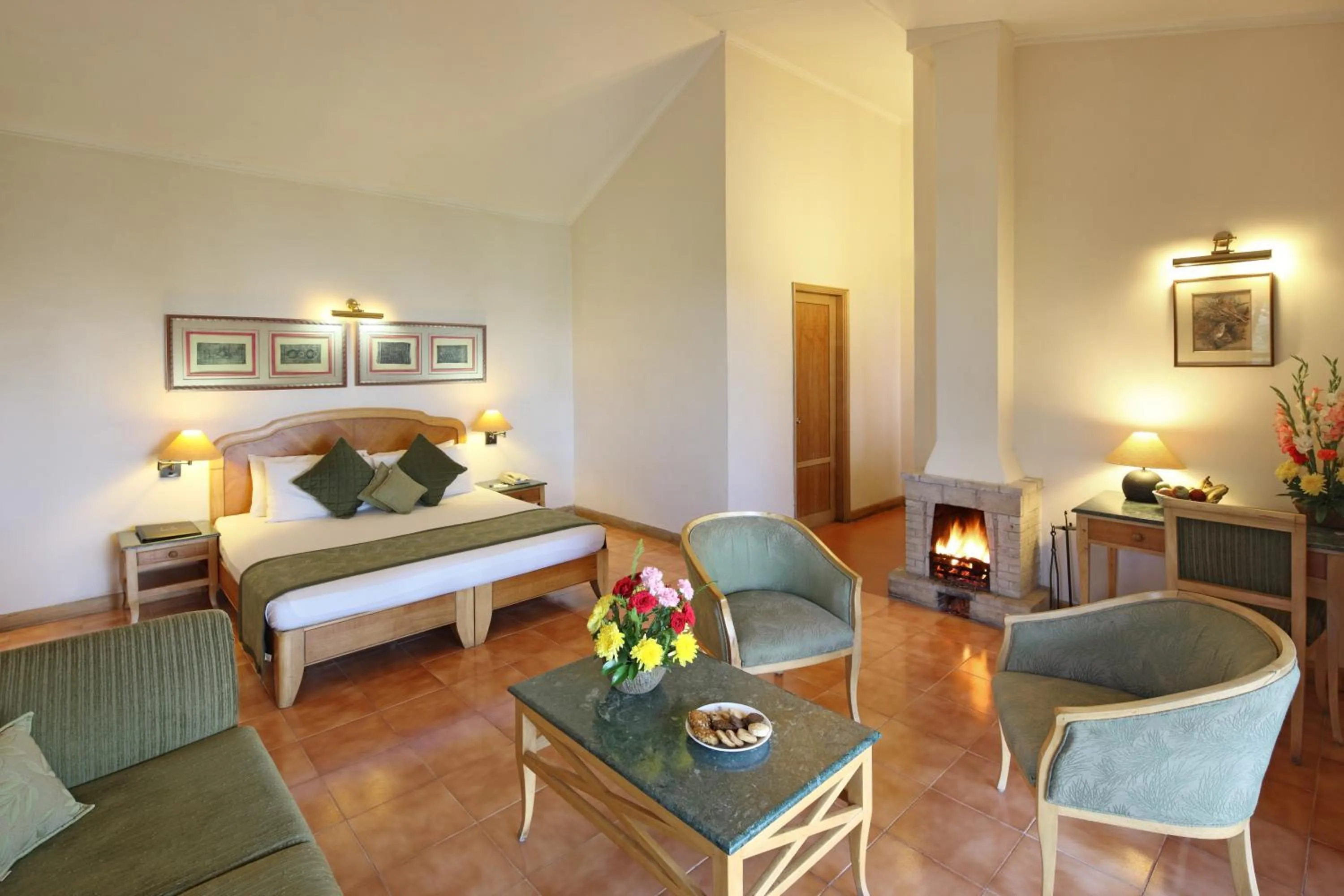 Bedroom, Bed in Baikunth Resort, Kasauli by Leisure Hotels