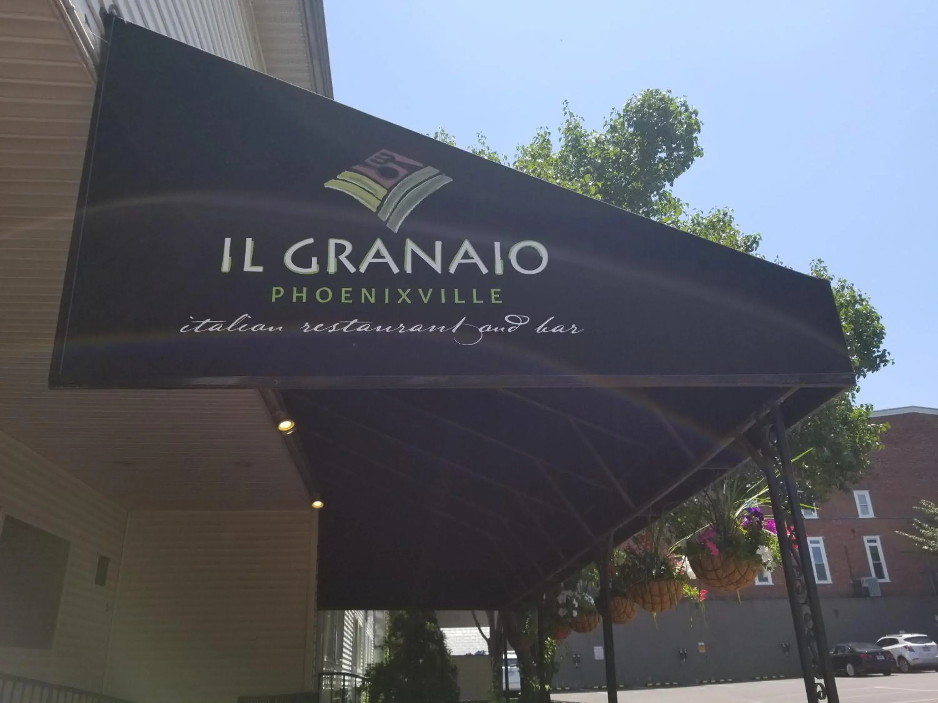 Restaurant/places to eat in Mainstay Inn Restaurant/places to eat in Mainstay Inn