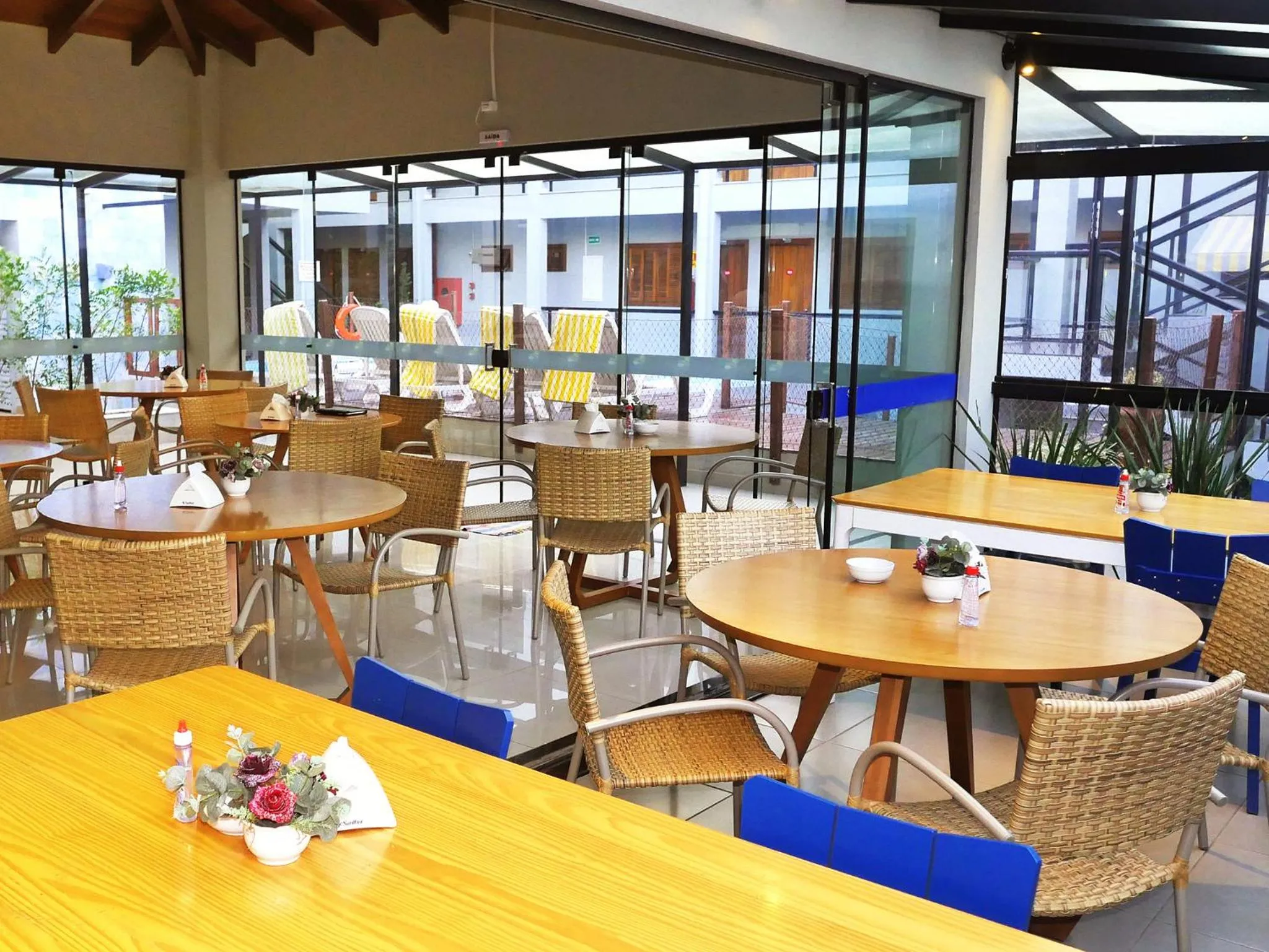 Lounge or bar in CLH Suites Bonito Centro