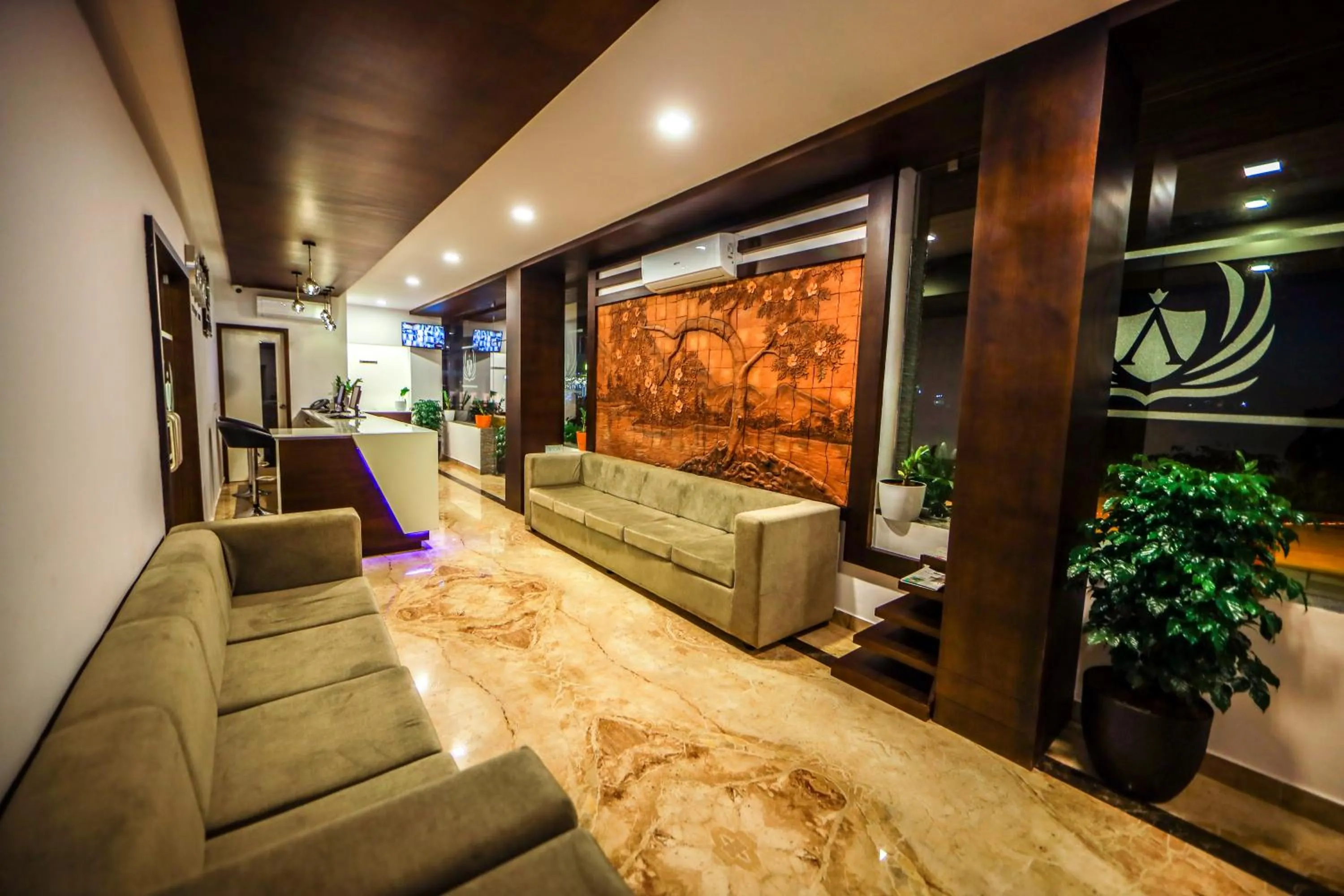 Seating area in Airport Avenue Plaza