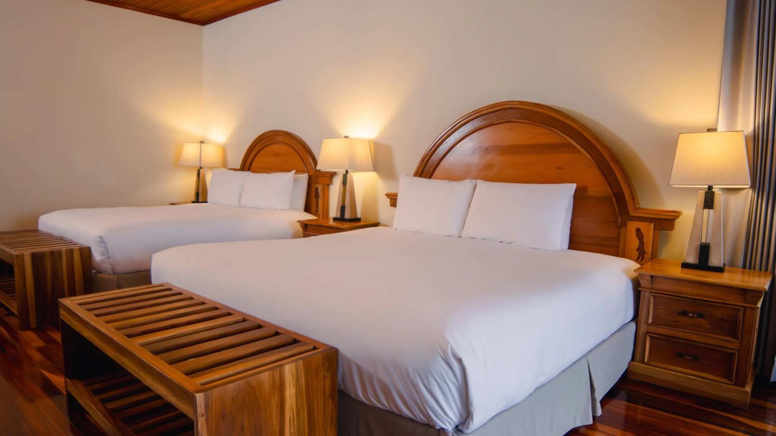 Bed in Fondavela Hotel