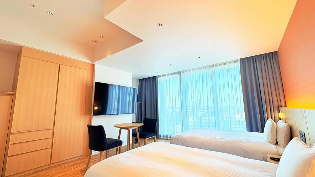 Photo of the whole room, Bed in Sotetsu Hotels The Splaisir Yokohama Photo of the whole room, Bed in Sotetsu Hotels The Splaisir Yokohama