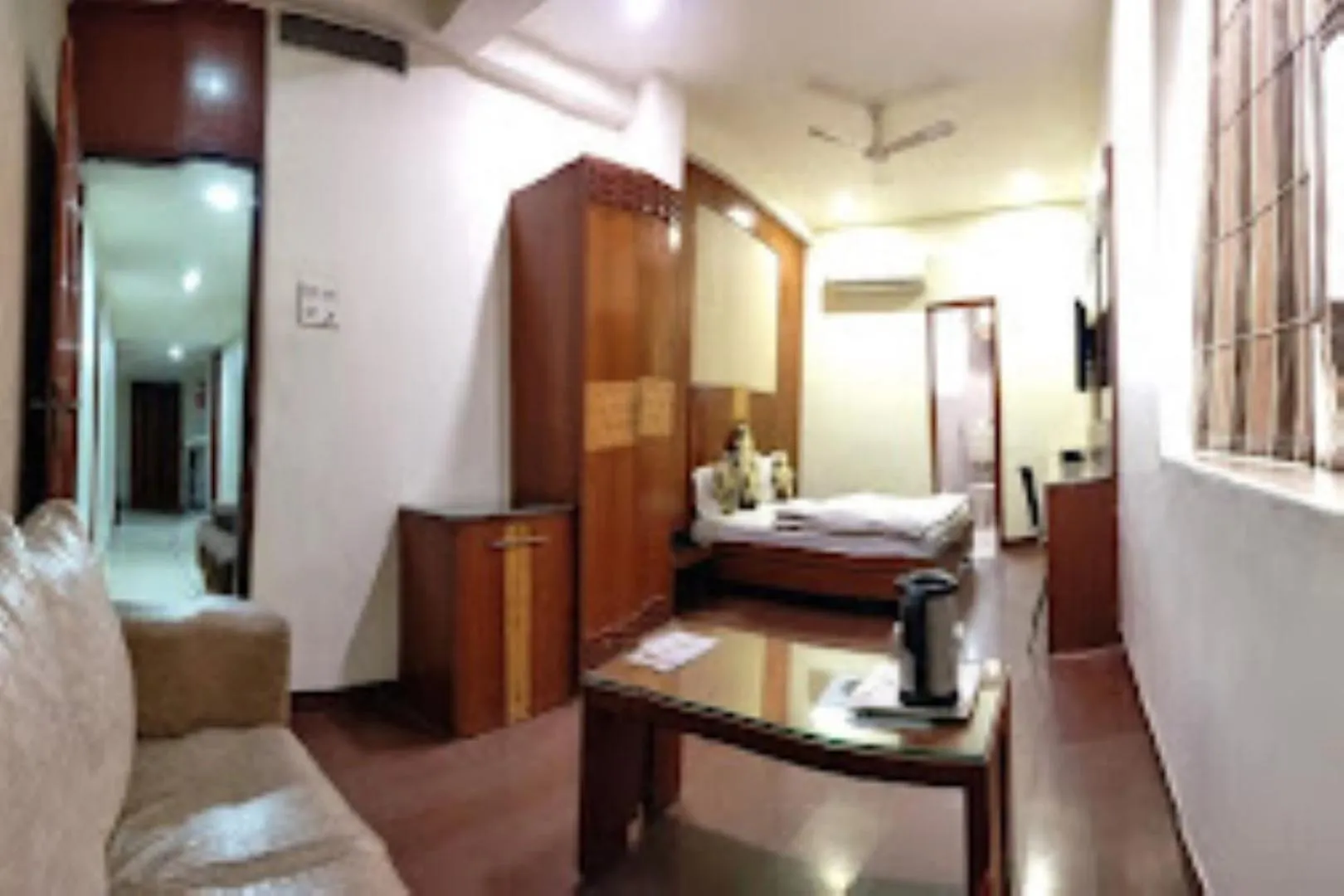 Bed in Hotel Mandakini Plaza , Kanpur