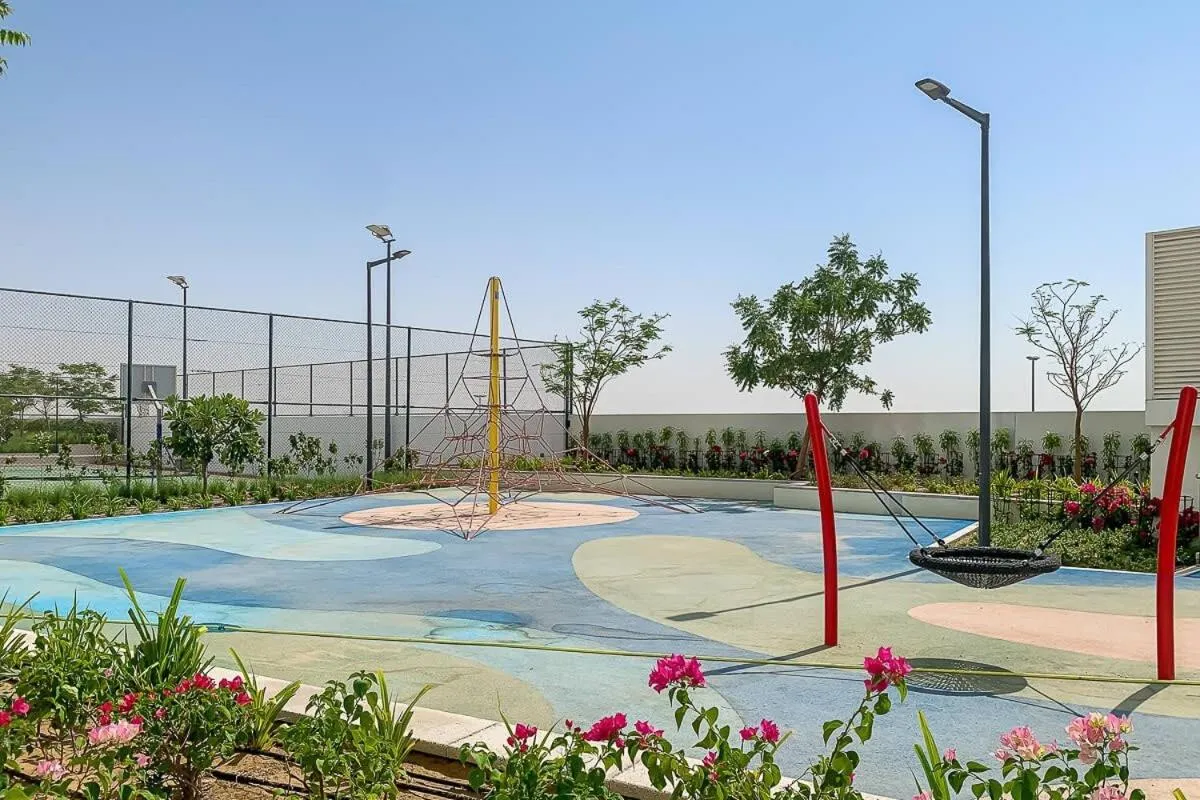 Frank Porter - Artesia Tower D