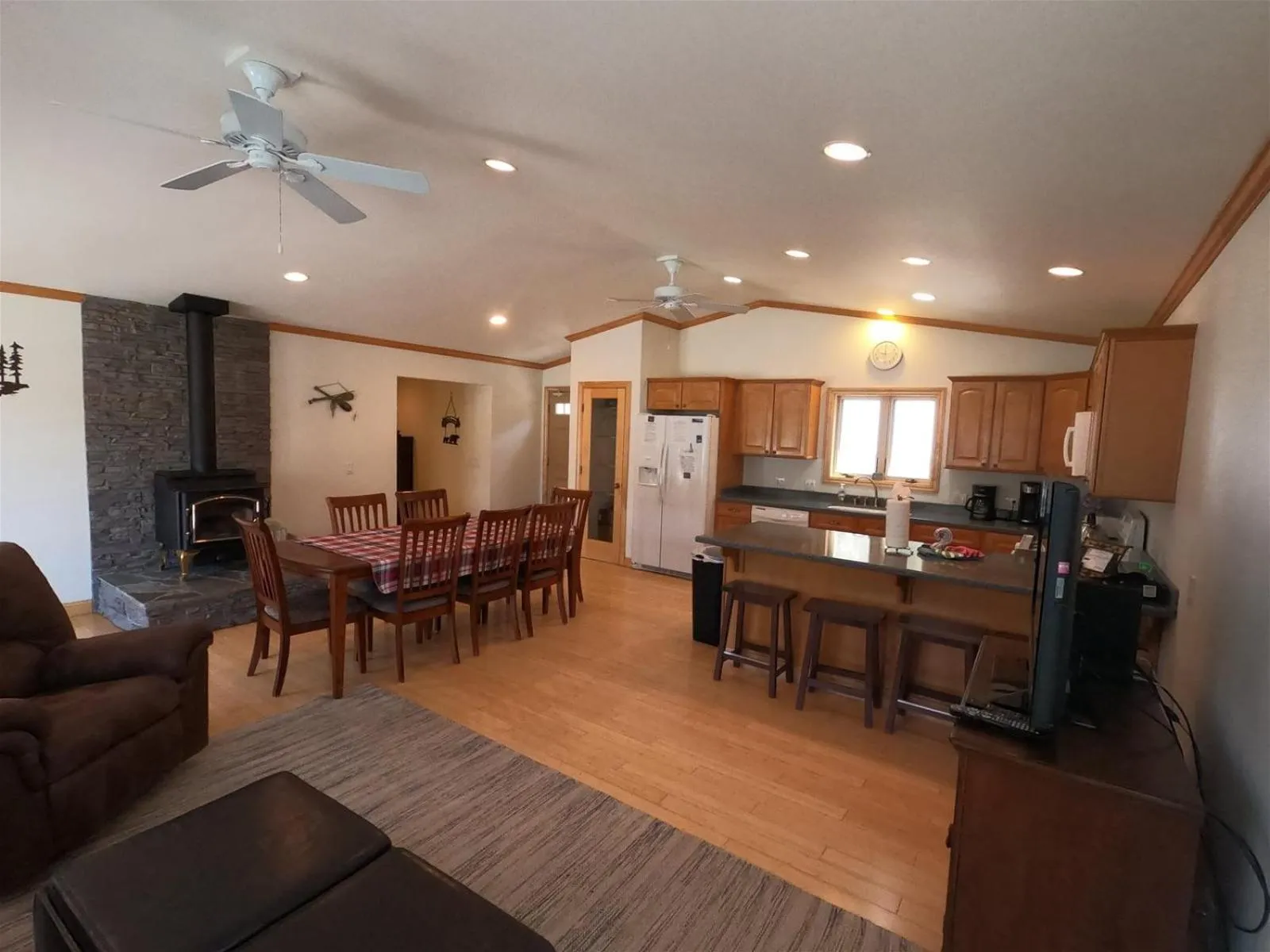 Living room in Rr-johnson Suite