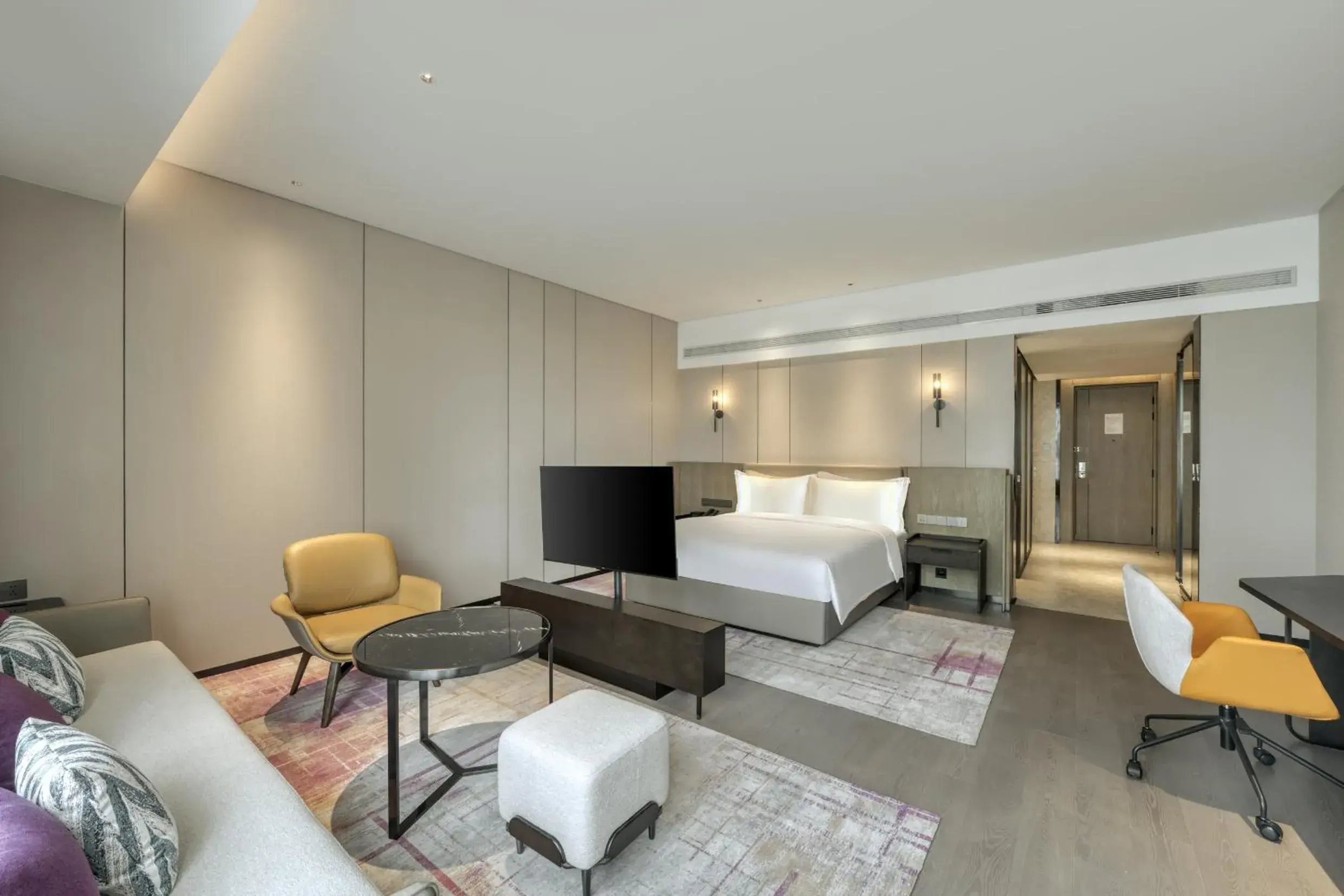 Property building, Bed in Crowne Plaza Lanzhou New Area by IHG Property building, Bed in Crowne Plaza Lanzhou New Area by IHG
