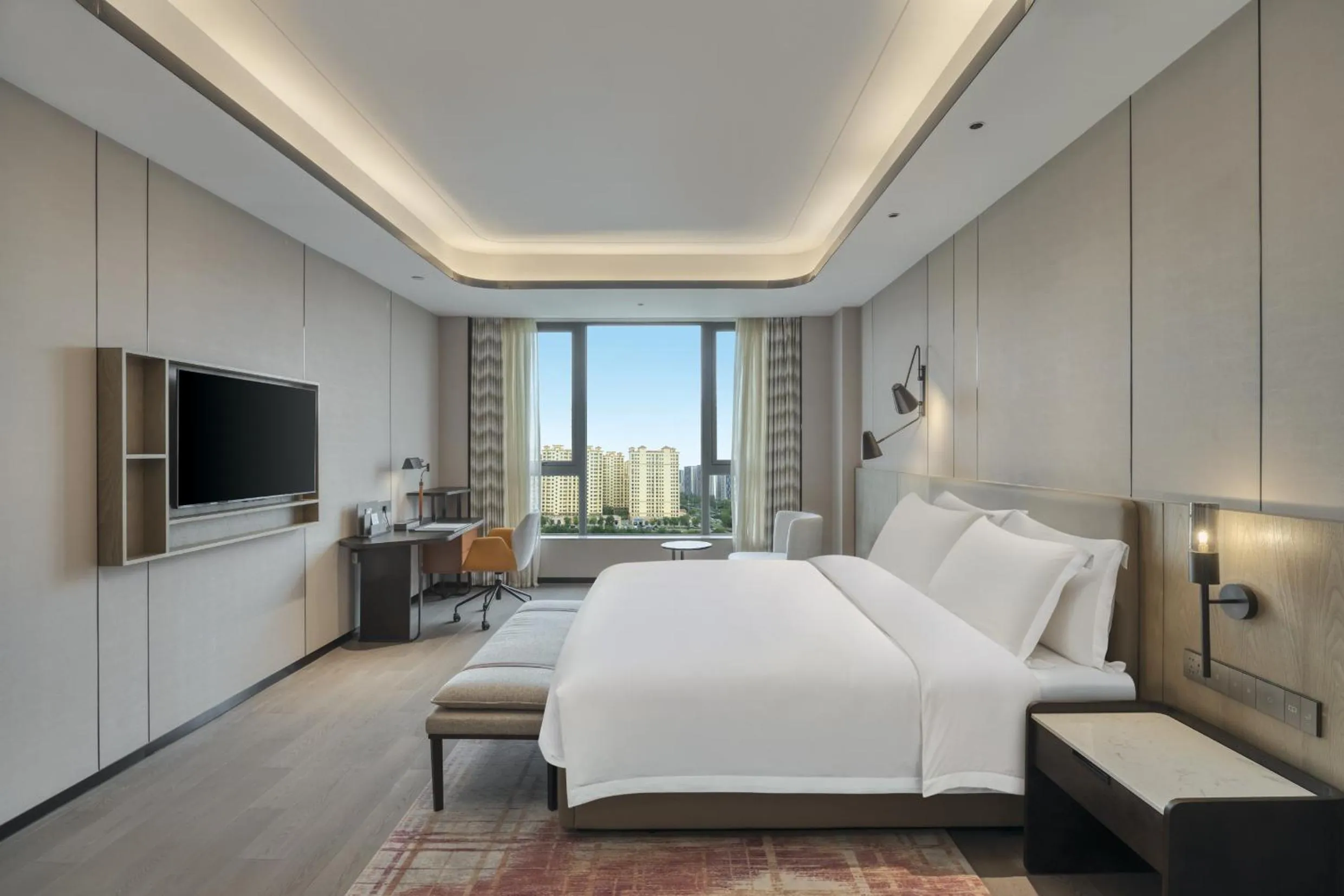 Property building, Bed in Crowne Plaza Lanzhou New Area by IHG