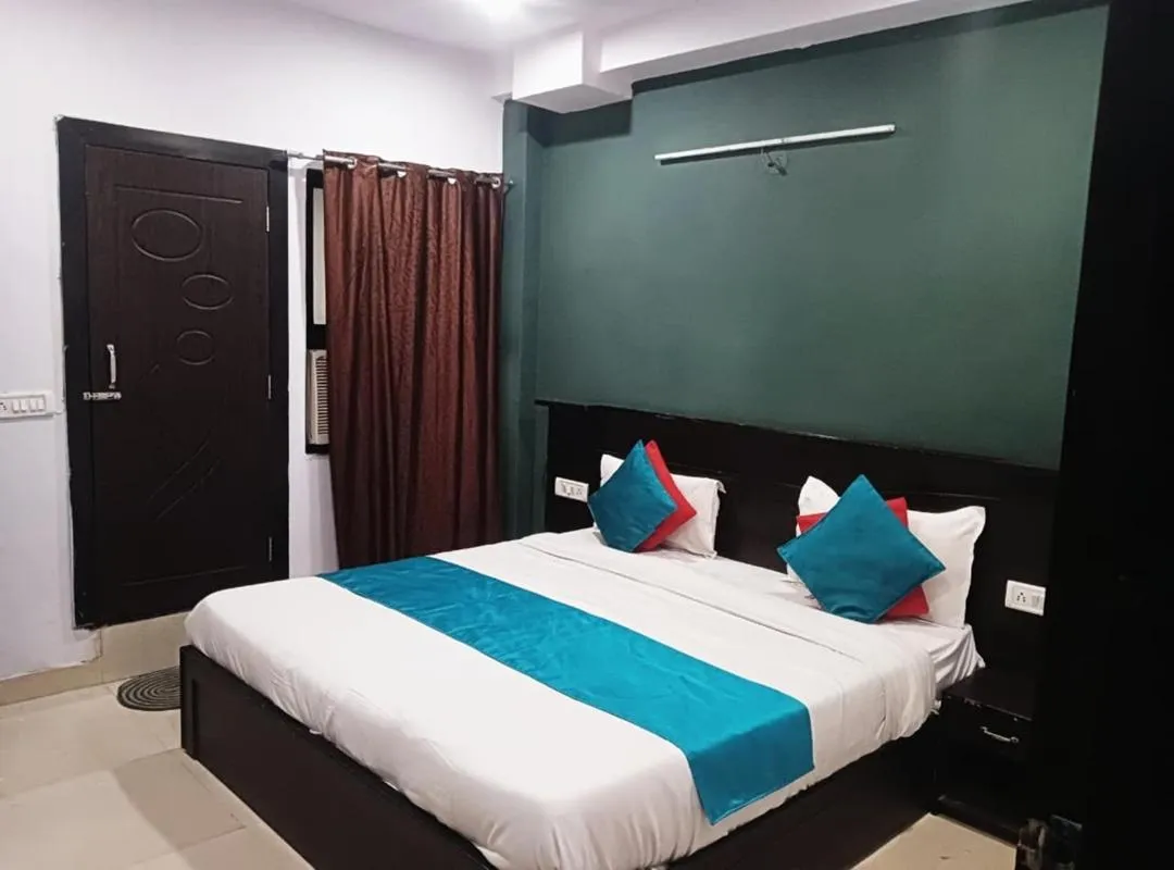 Bed in Hotel Quality Time