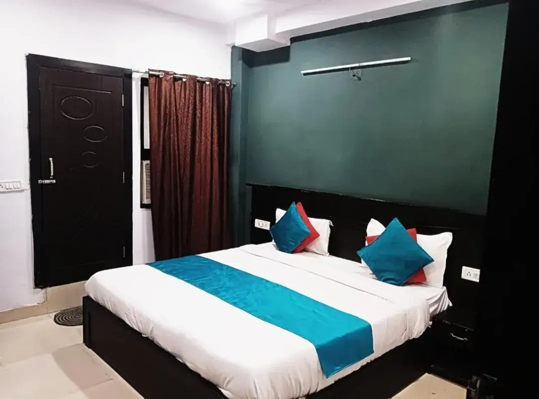 Bed in Hotel Quality Time Bed in Hotel Quality Time