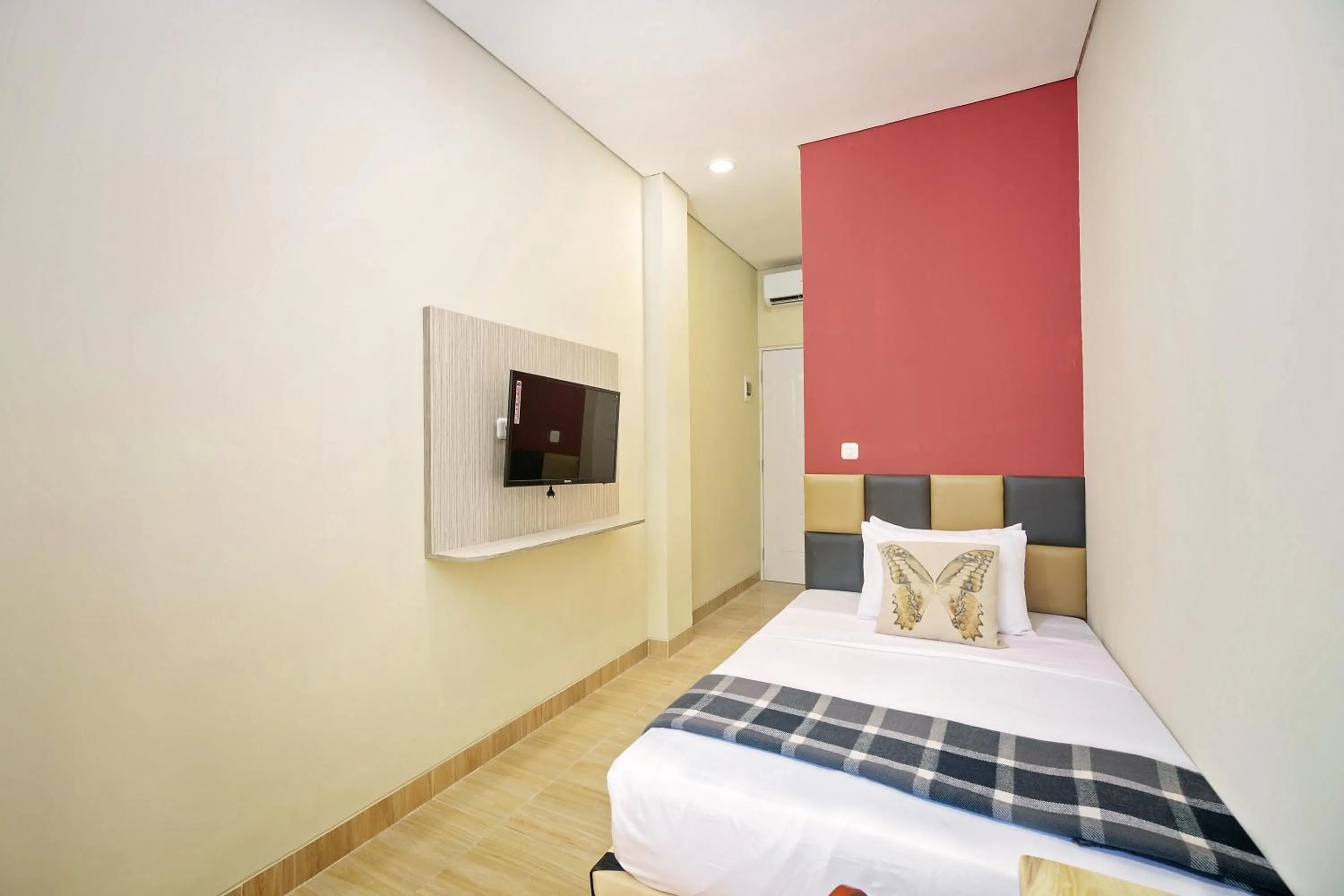 Bed in Habitat@Gandaria