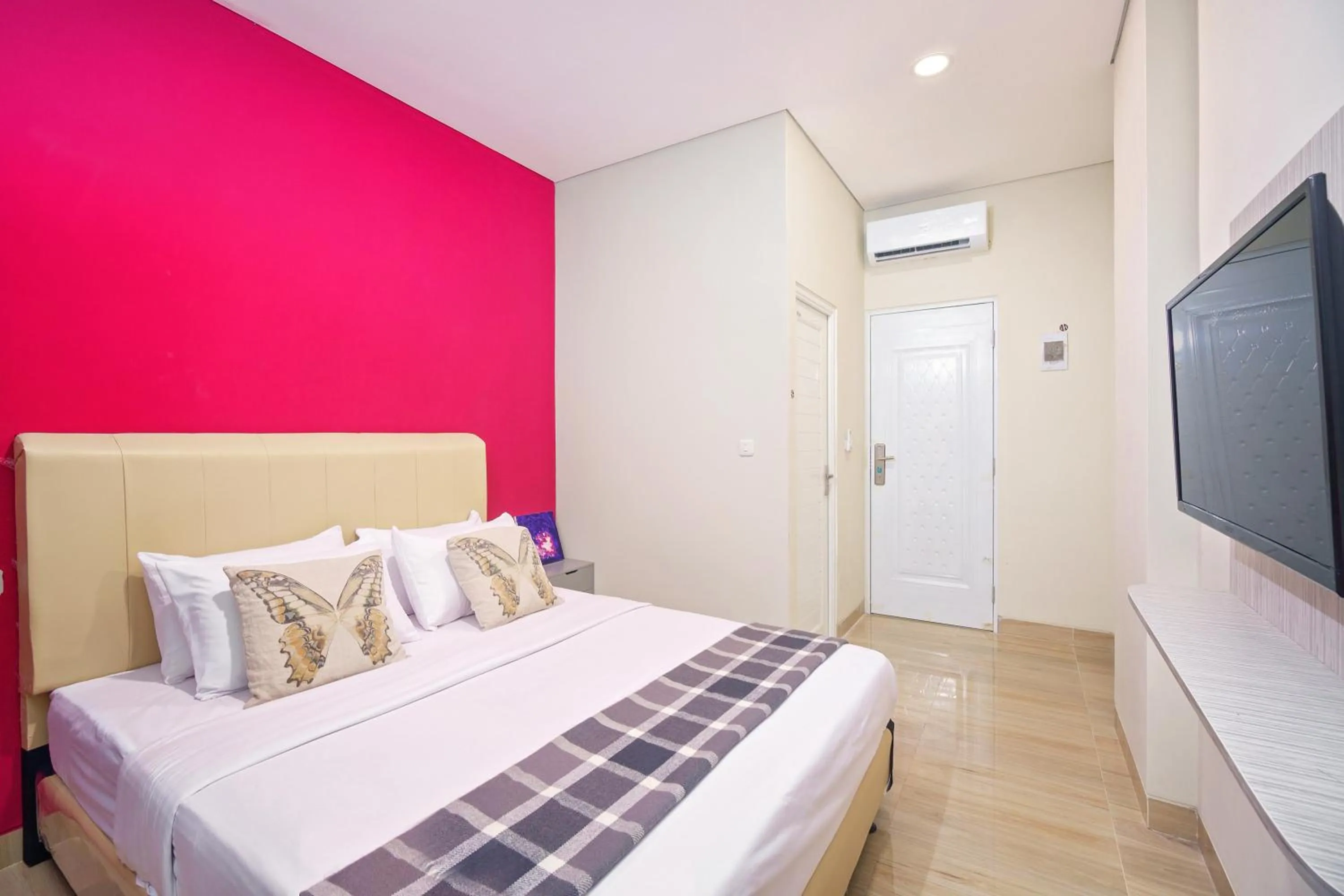 Bed in Habitat@Gandaria