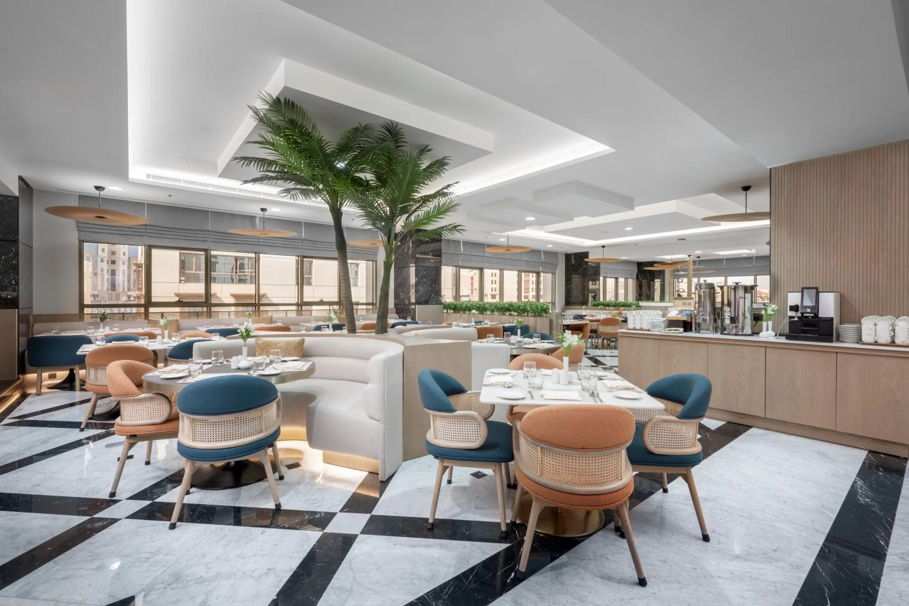 Restaurant/places to eat in Rotana Al Manakha Madinah