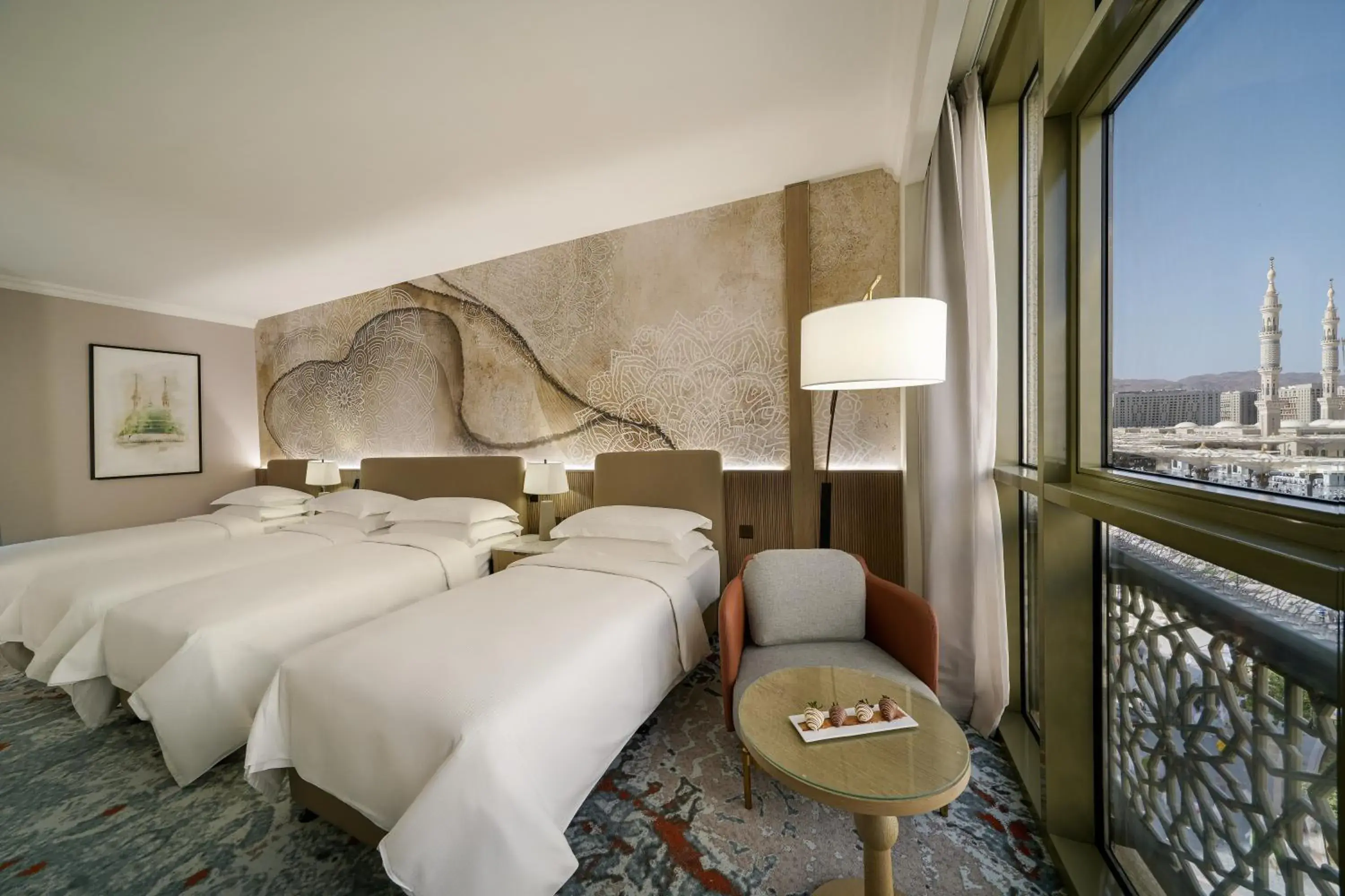 Haram View Room Quadruple in Rotana Al Manakha Madinah Haram View Room Quadruple in Rotana Al Manakha Madinah