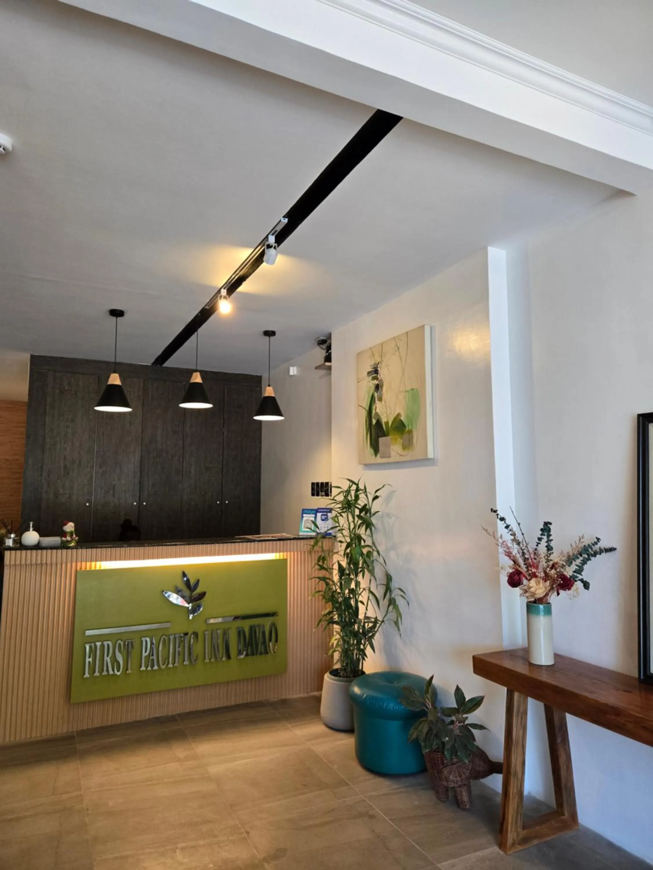 Lobby or reception in First Pacific Inn Davao