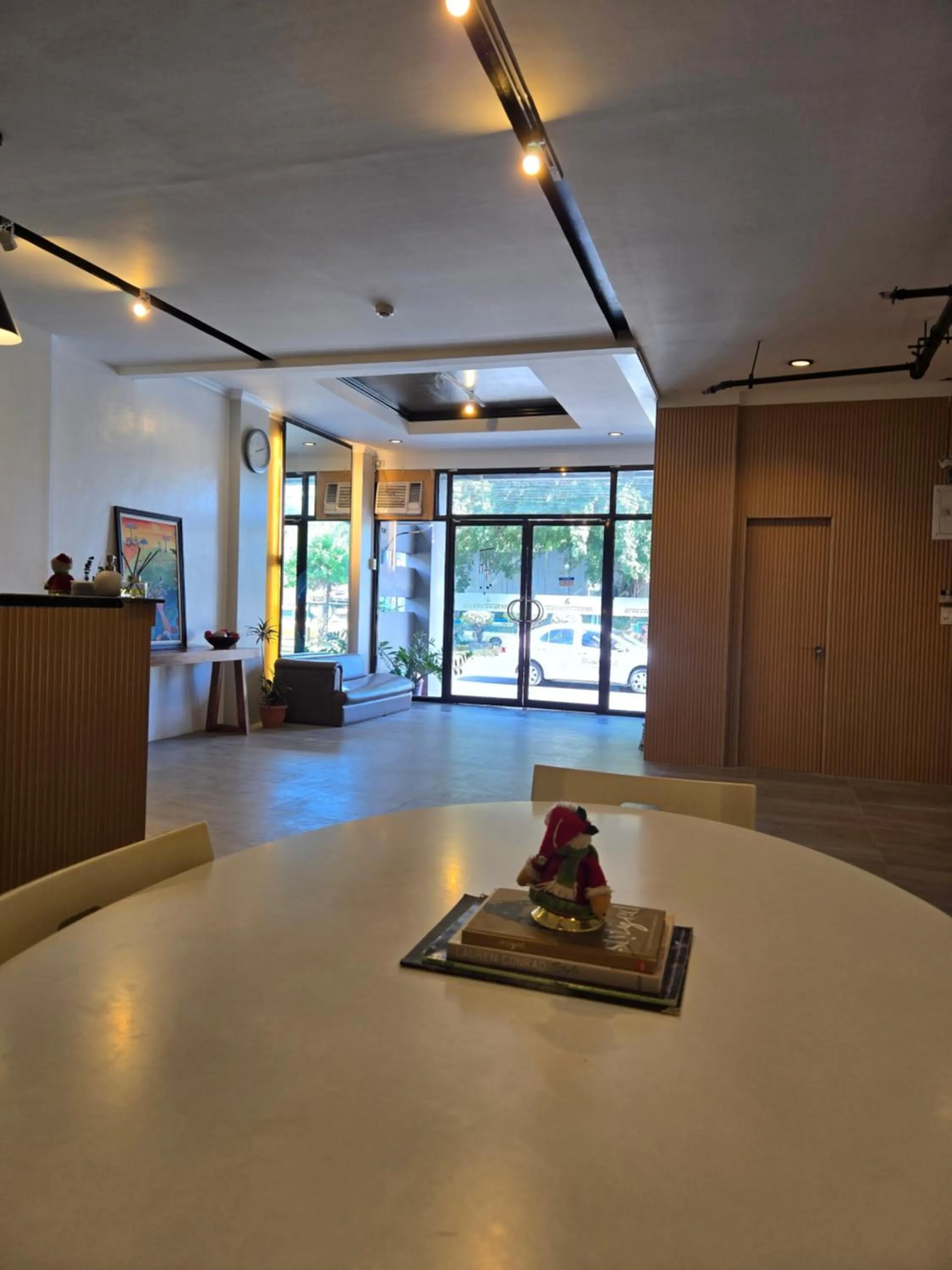 Lobby or reception in First Pacific Inn Davao
